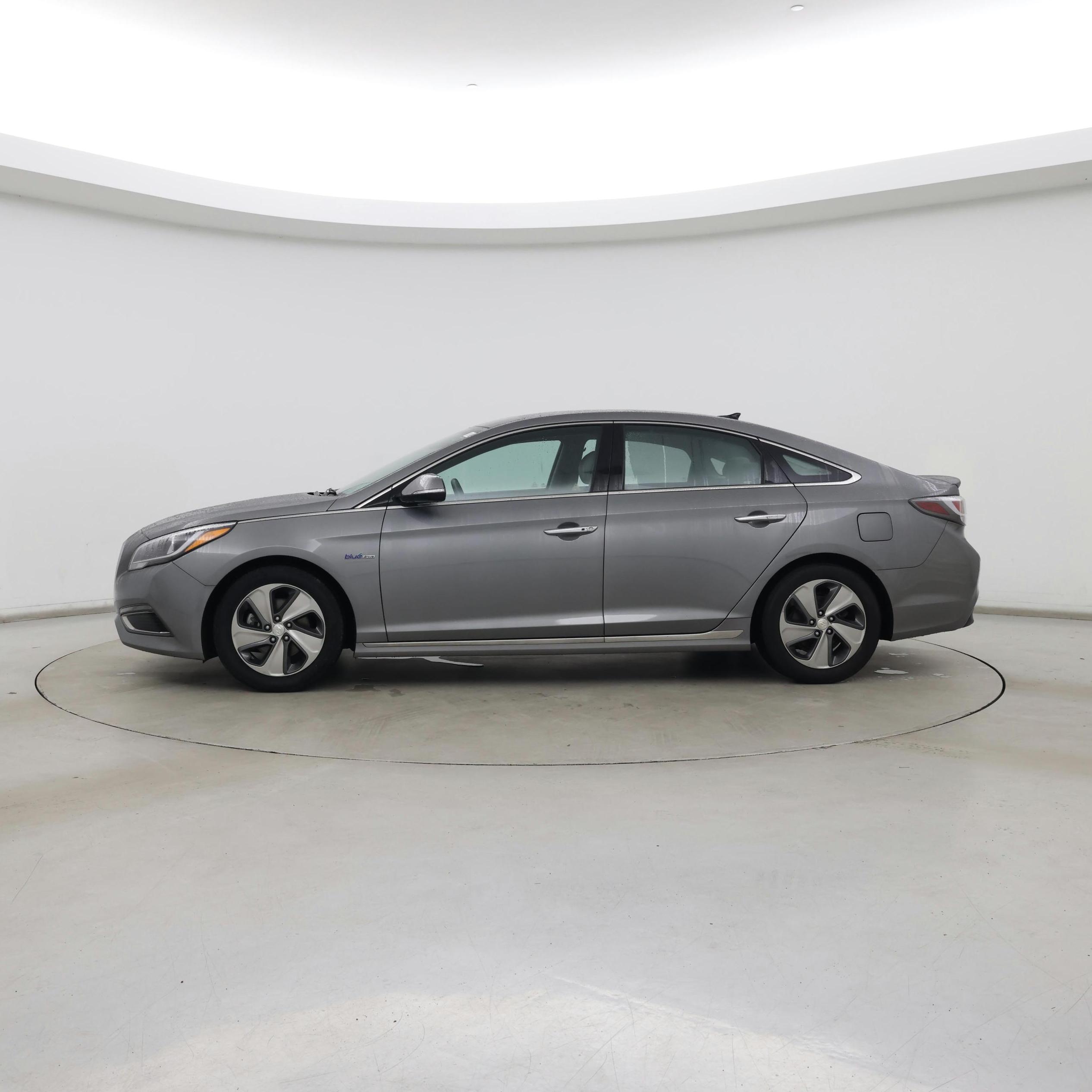 Thumbnail: 2017 Hyundai Sonata - 3