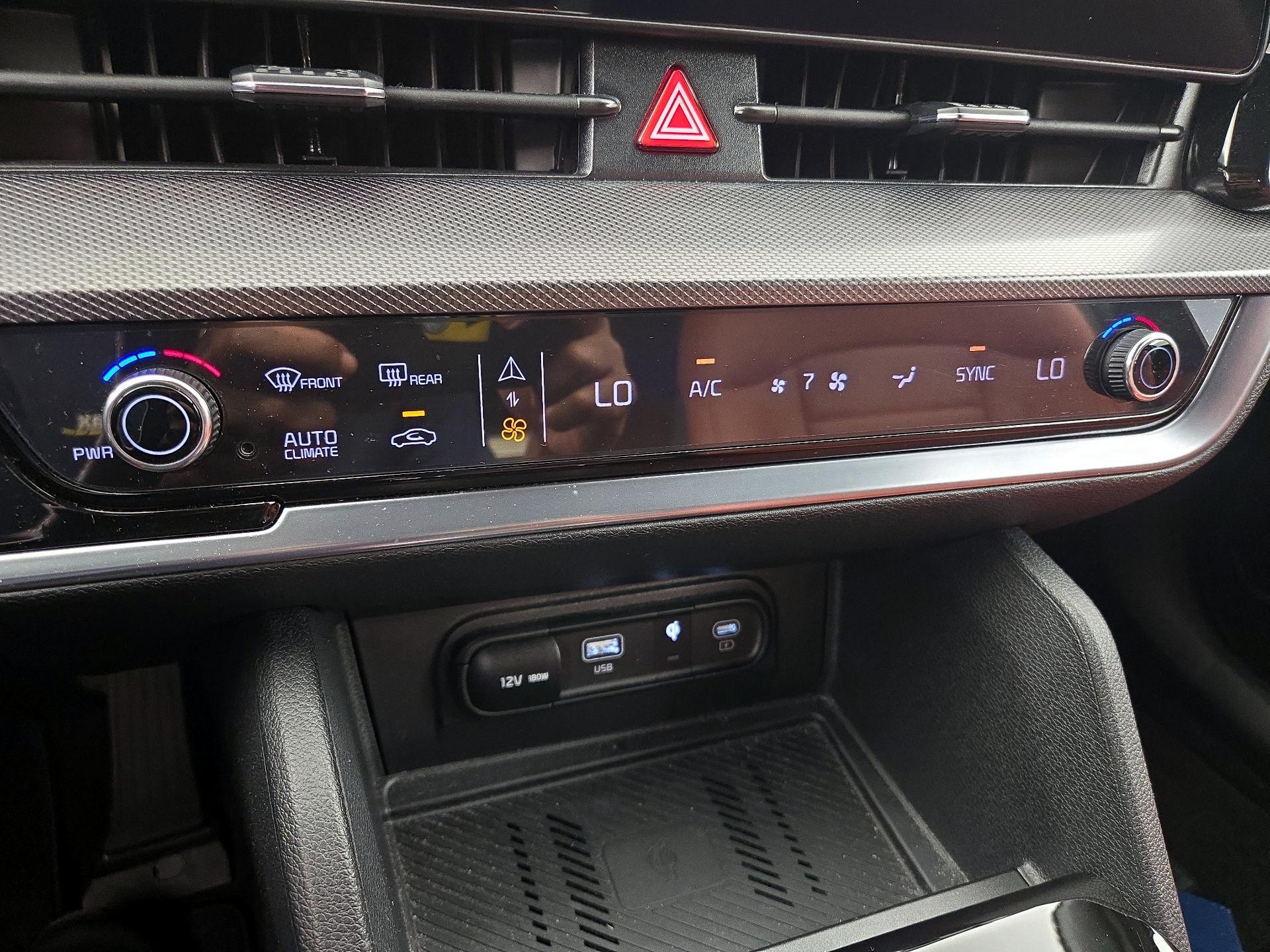 Thumbnail: 2024 Kia Sportage - 17