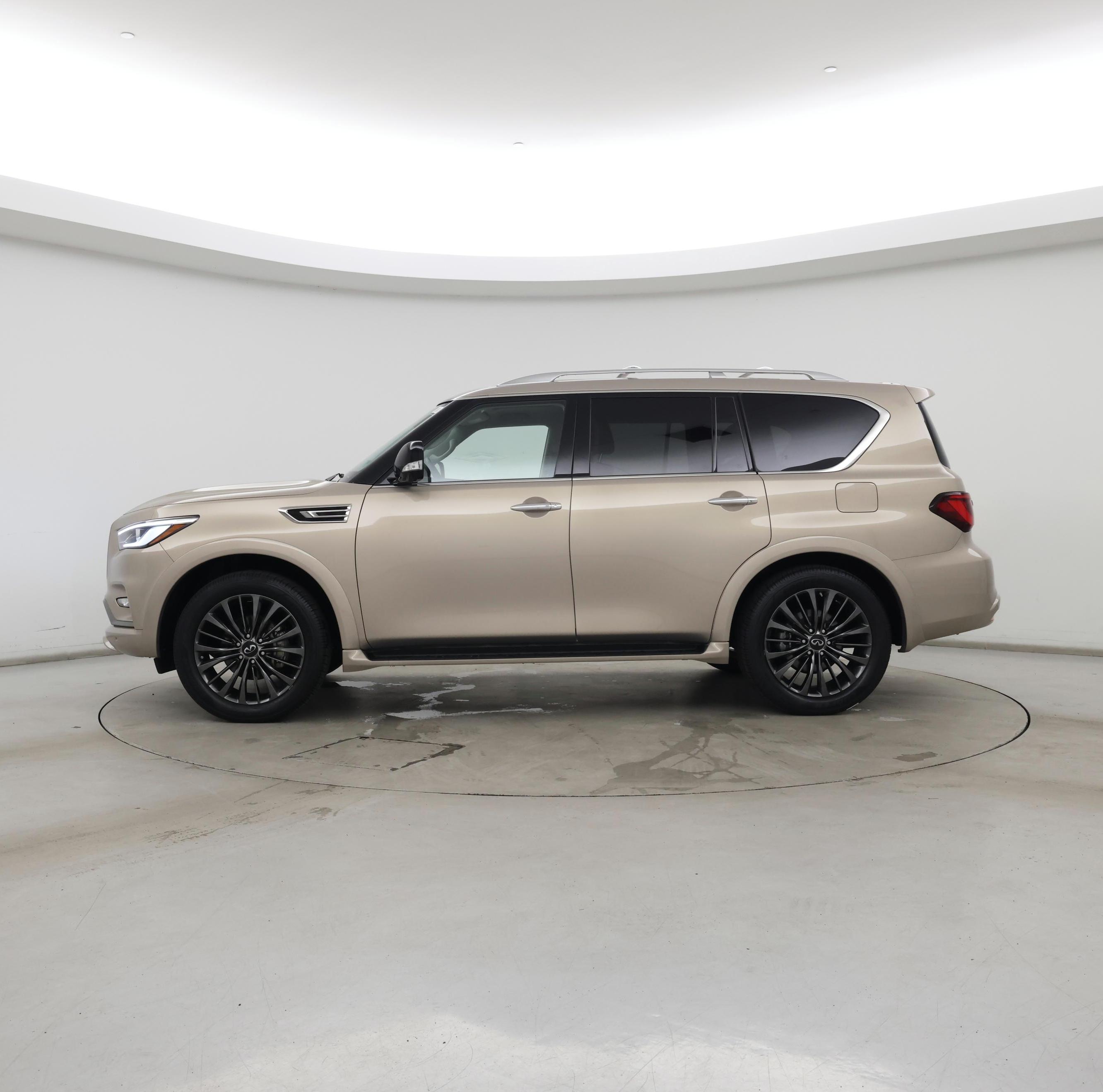 Thumbnail: 2021 INFINITI QX80 - 3