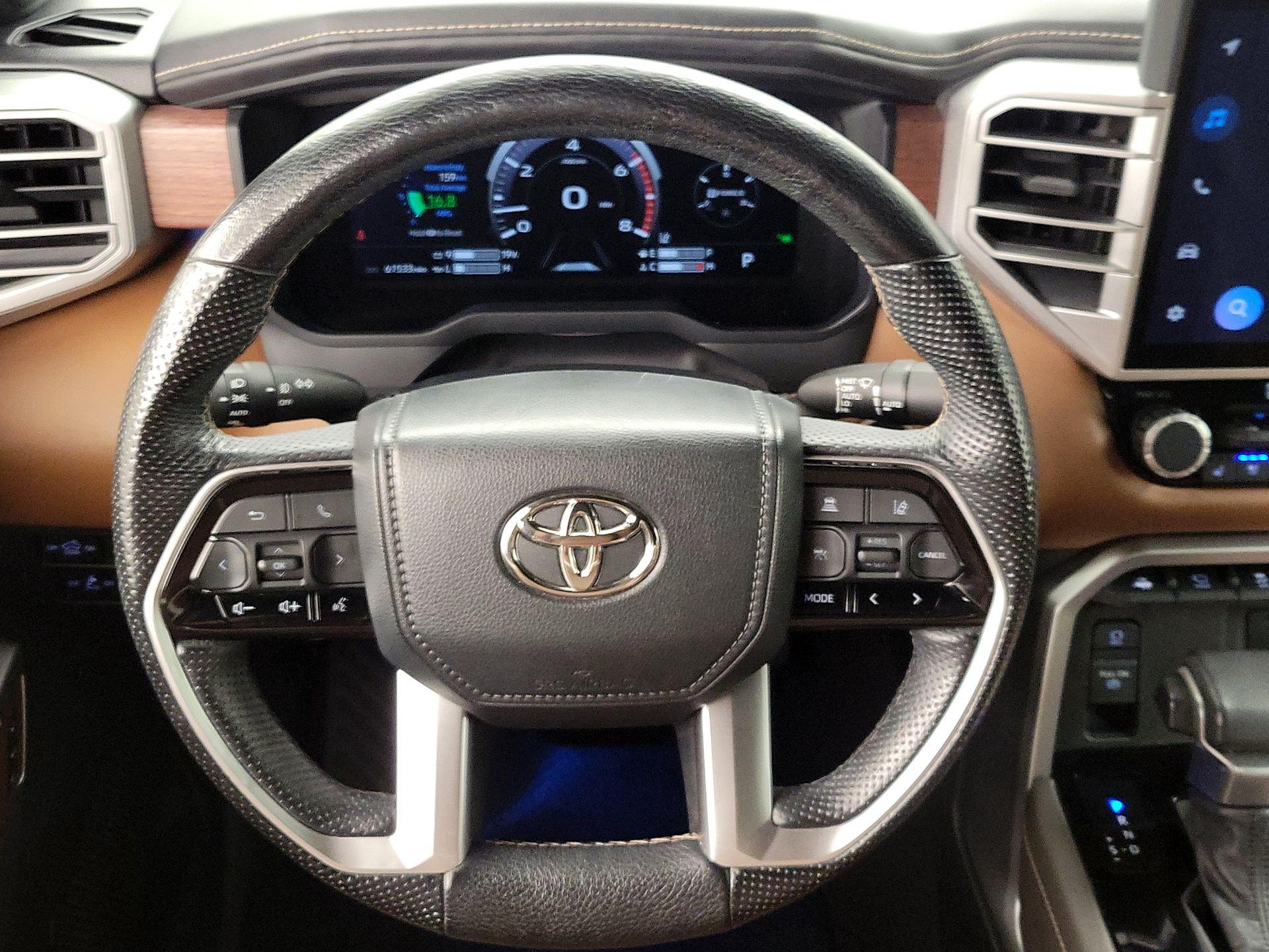 Thumbnail: 2022 Toyota Tundra - 10