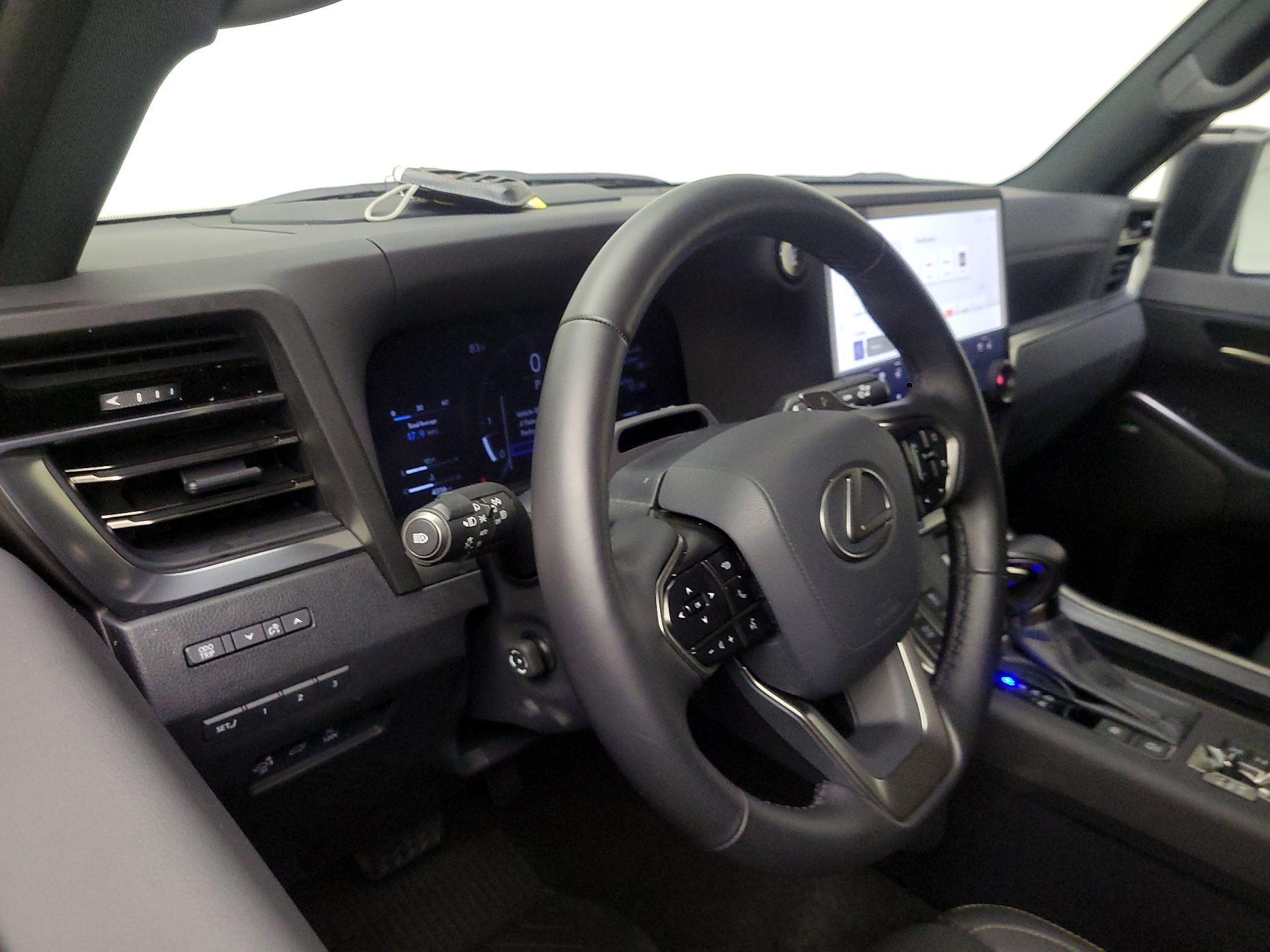 Thumbnail: 2024 Lexus GX - 9
