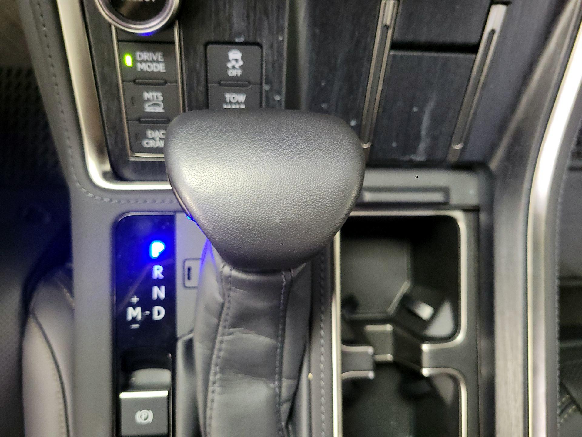 Thumbnail: 2024 Lexus GX - 17