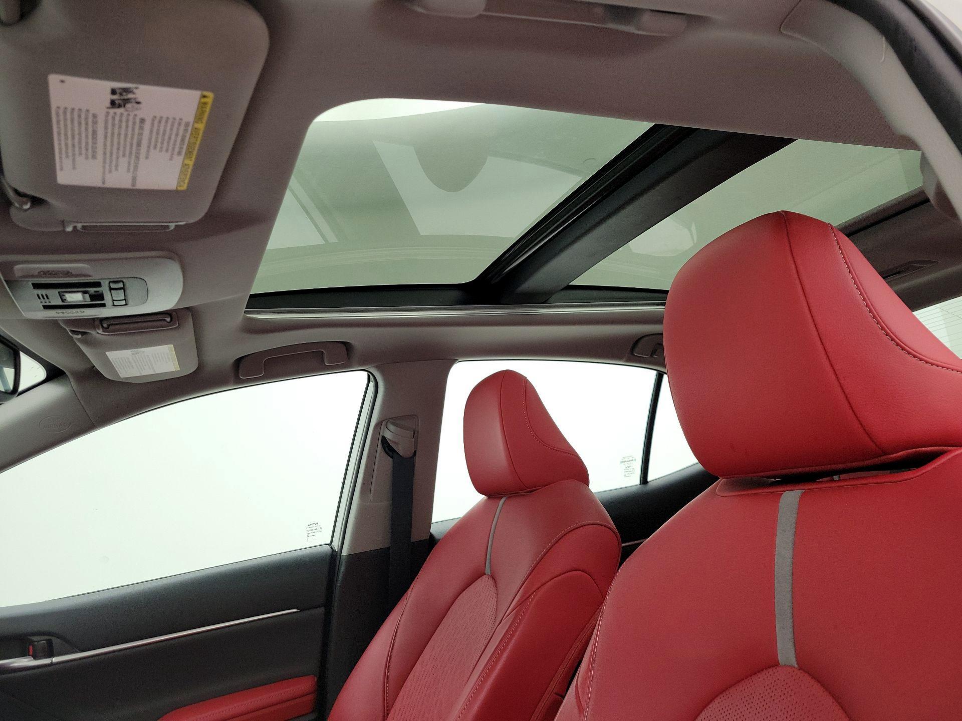 Thumbnail: 2020 Toyota Camry - 20