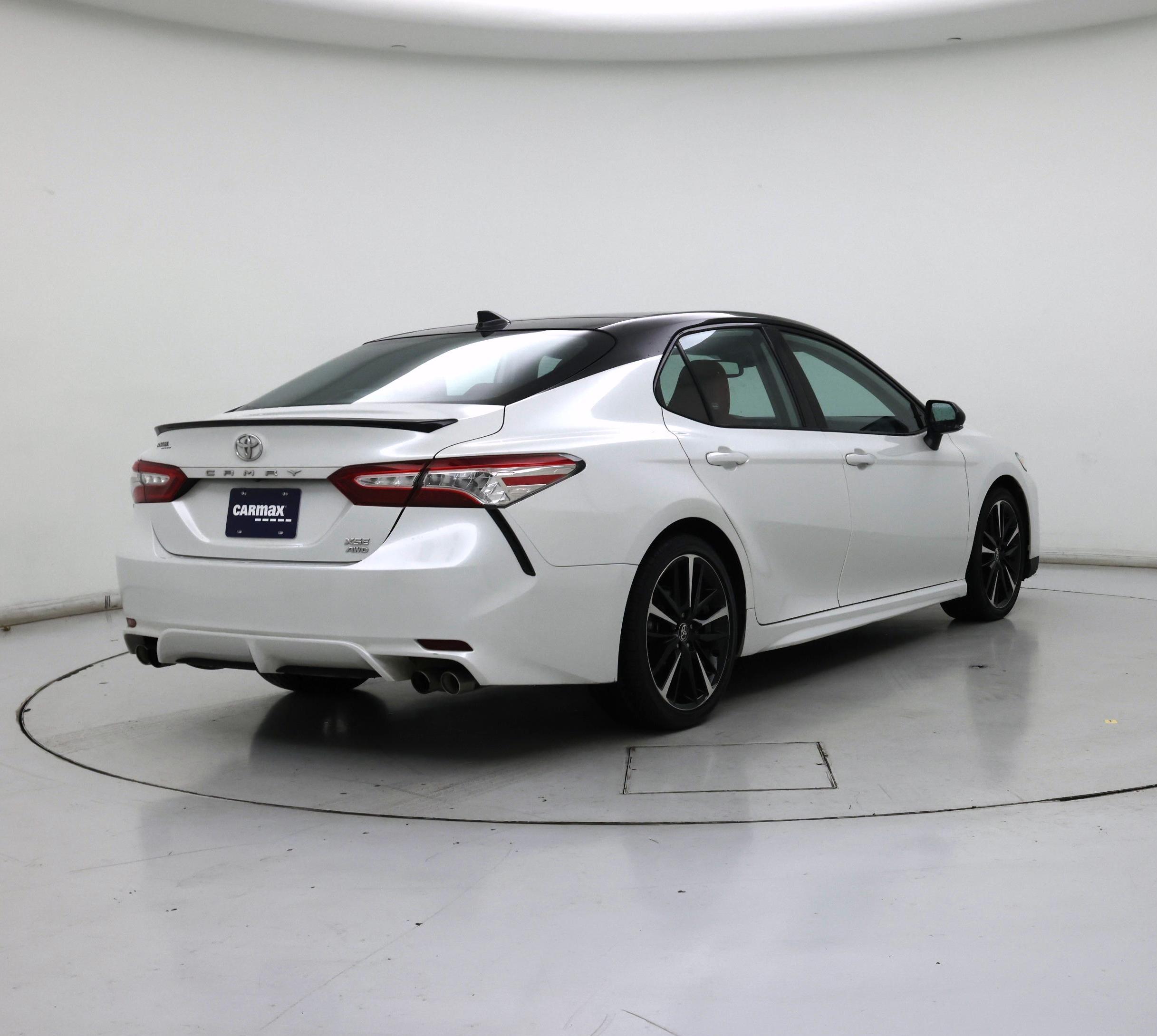 Thumbnail: 2020 Toyota Camry - 8