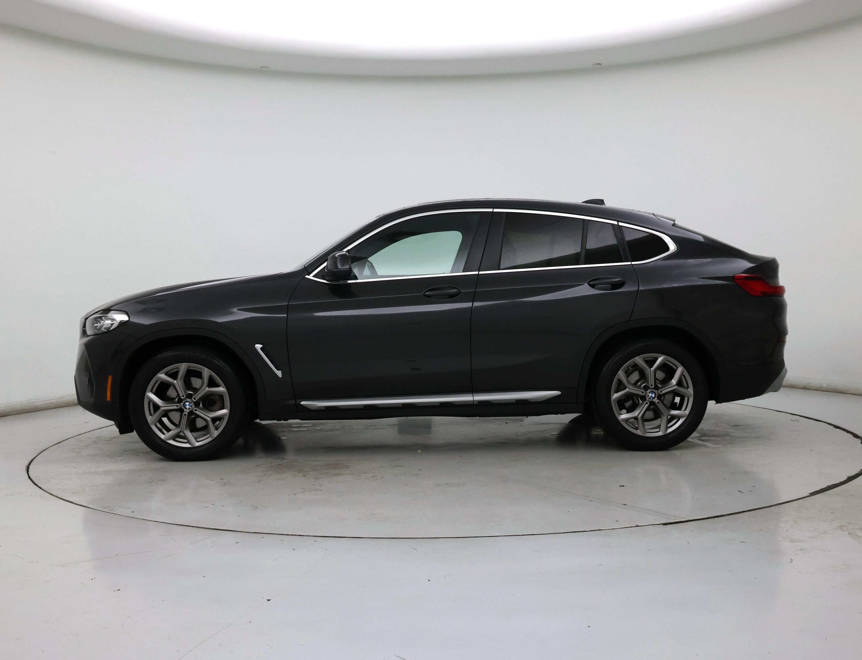 Thumbnail: 2022 BMW X4 - 3