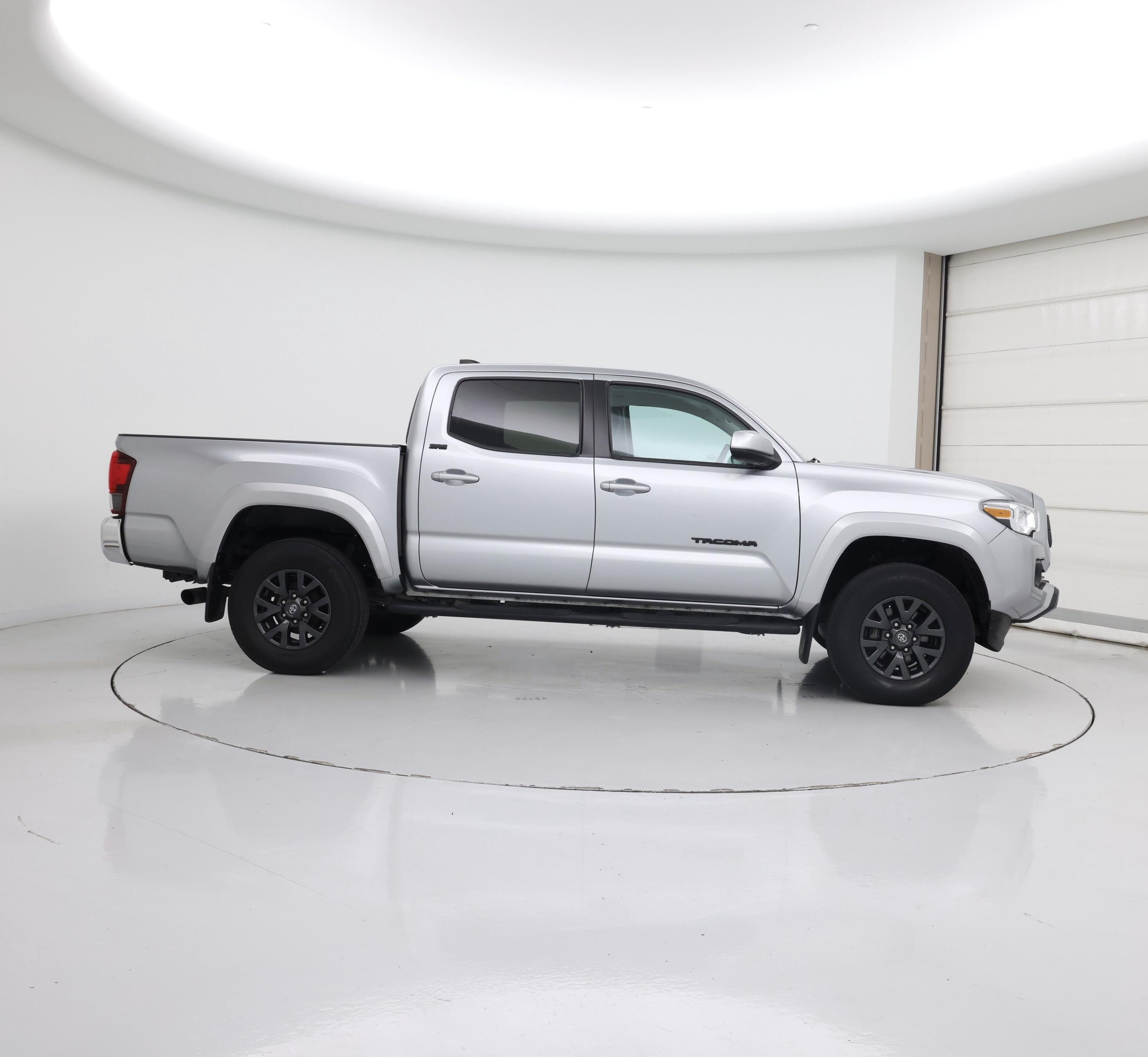 Thumbnail: 2022 Toyota Tacoma - 7