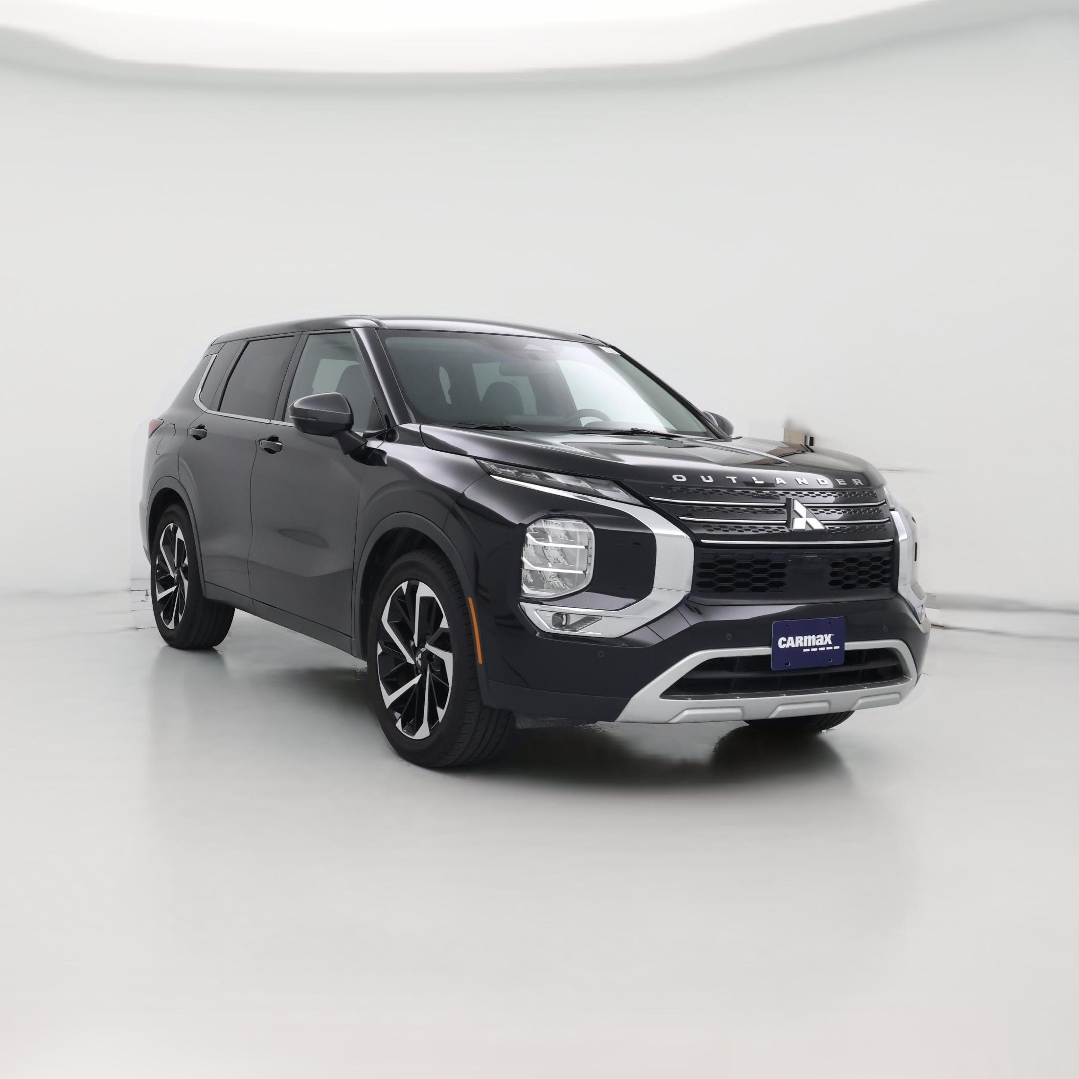 Thumbnail: 2022 Mitsubishi Outlander - 1