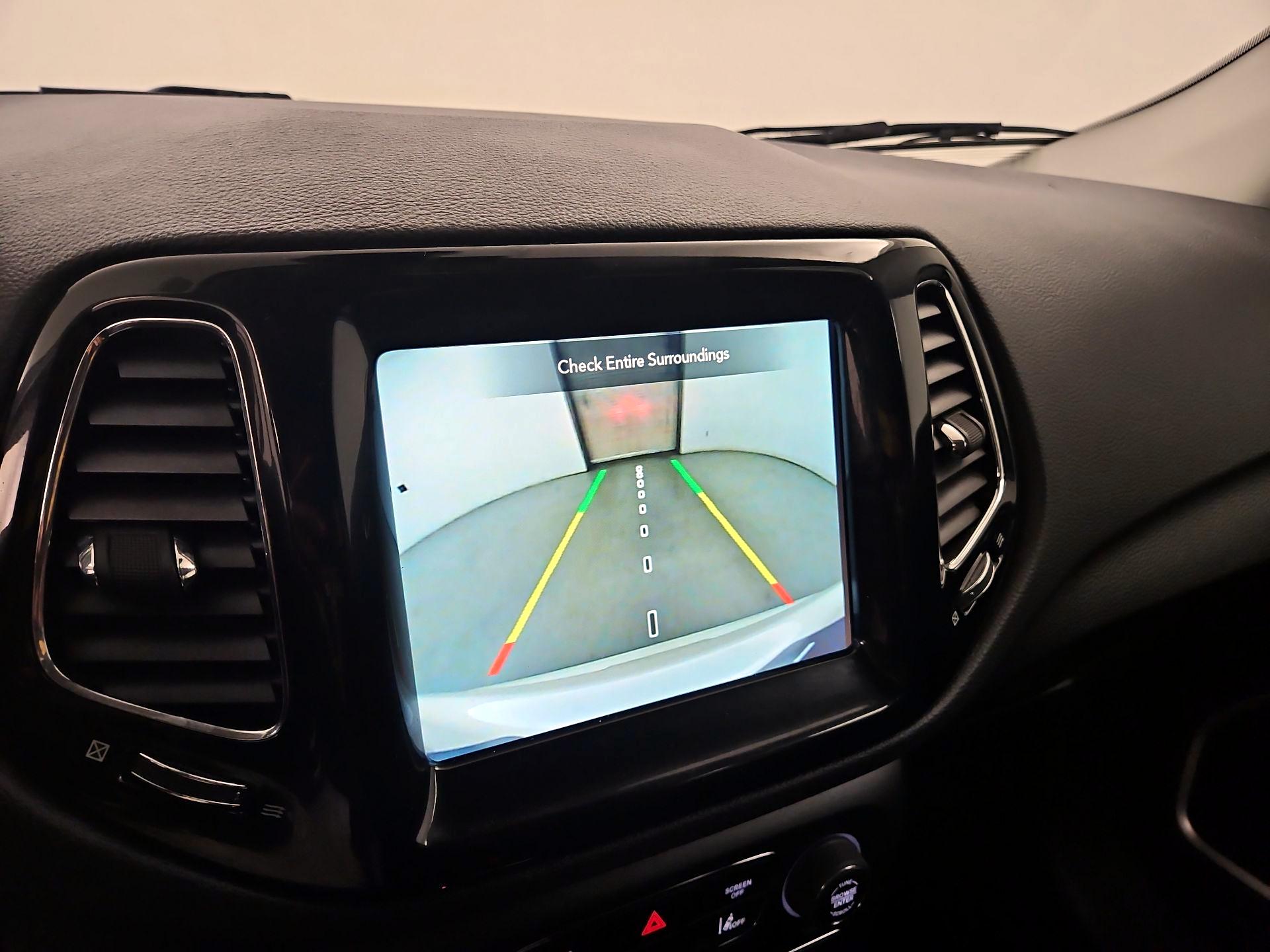 Thumbnail: 2021 Jeep Compass - 15