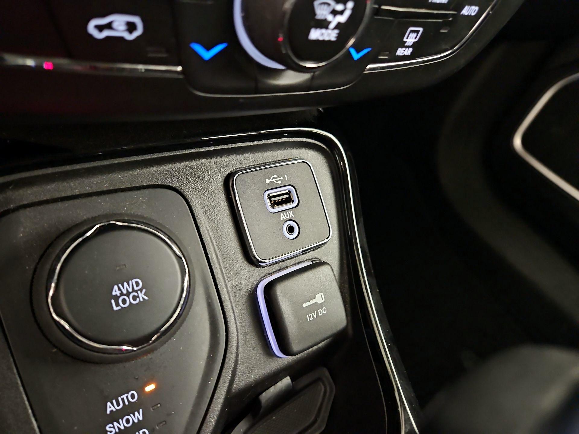 Thumbnail: 2021 Jeep Compass - 19