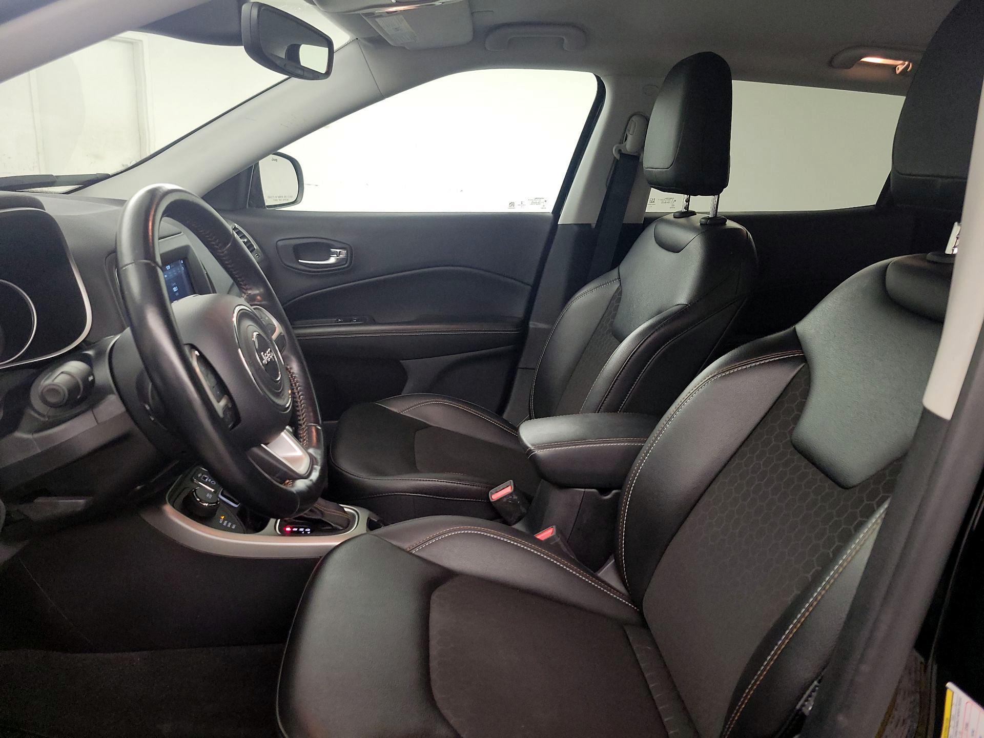 Thumbnail: 2021 Jeep Compass - 11