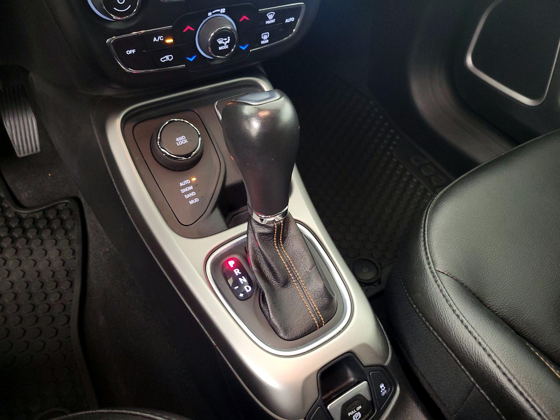 Thumbnail: 2021 Jeep Compass - 17