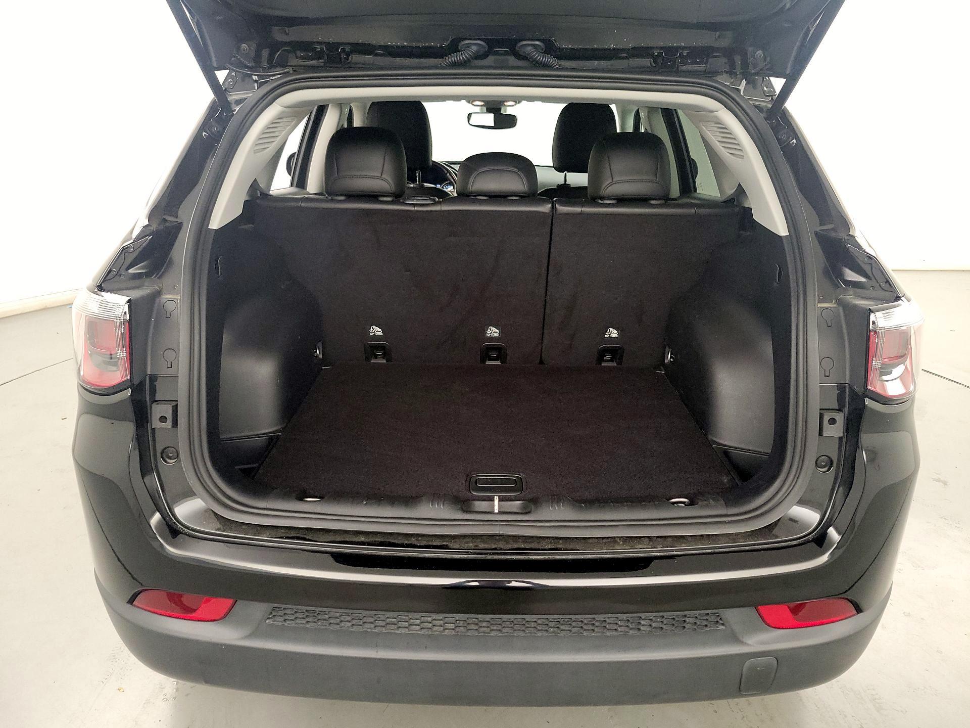 Thumbnail: 2021 Jeep Compass - 20