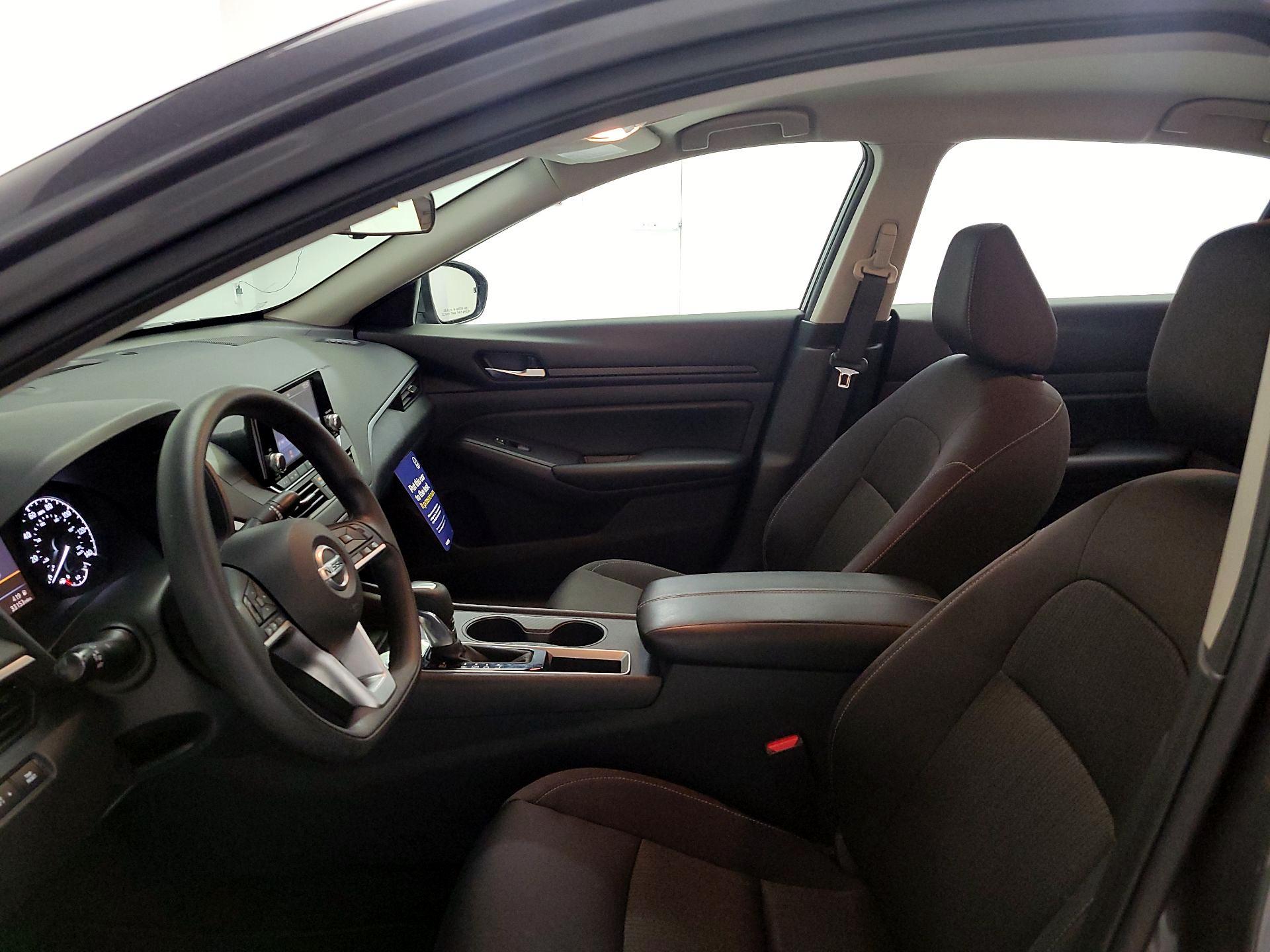 Thumbnail: 2021 Nissan Altima - 11