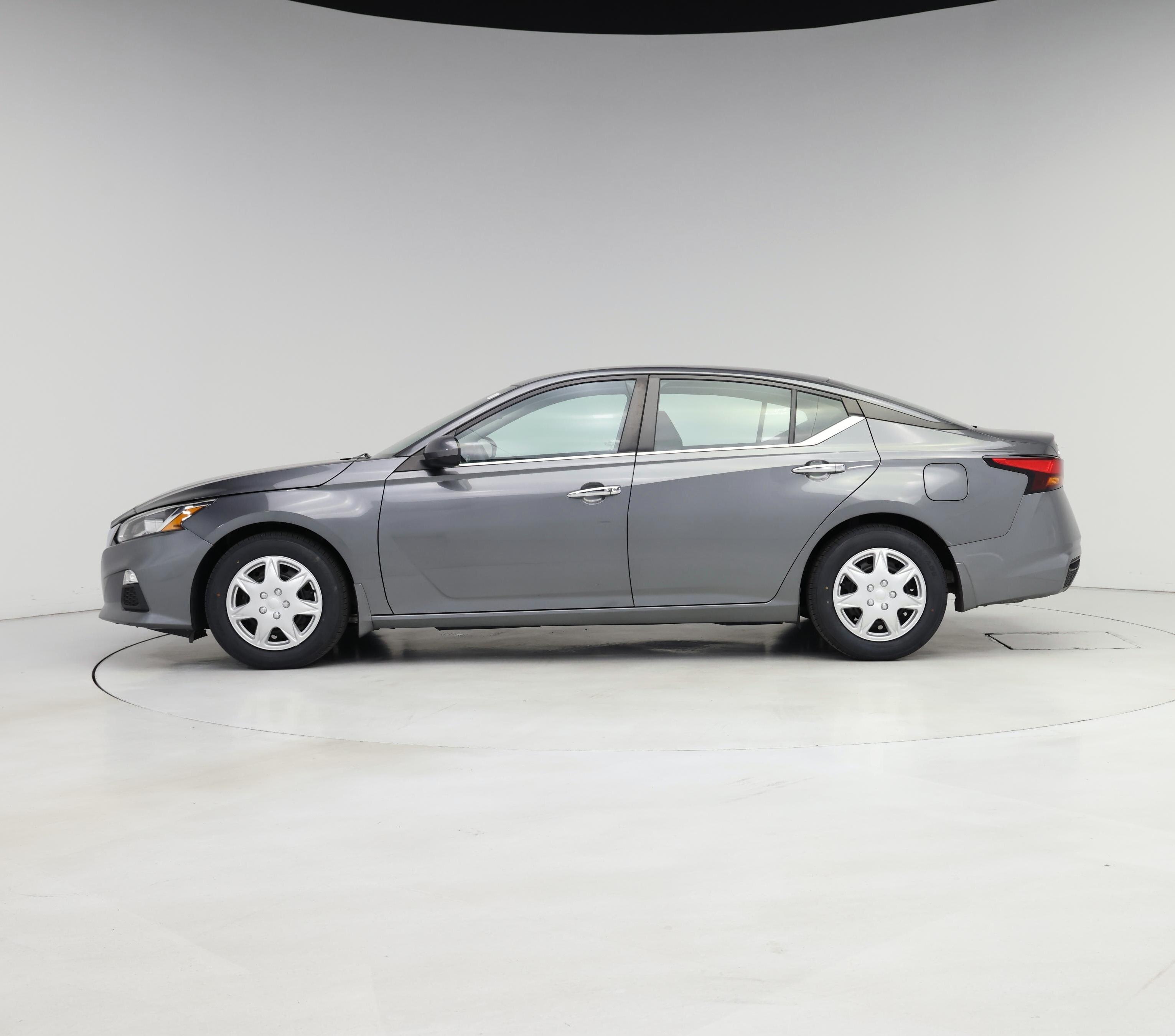 Thumbnail: 2021 Nissan Altima - 3