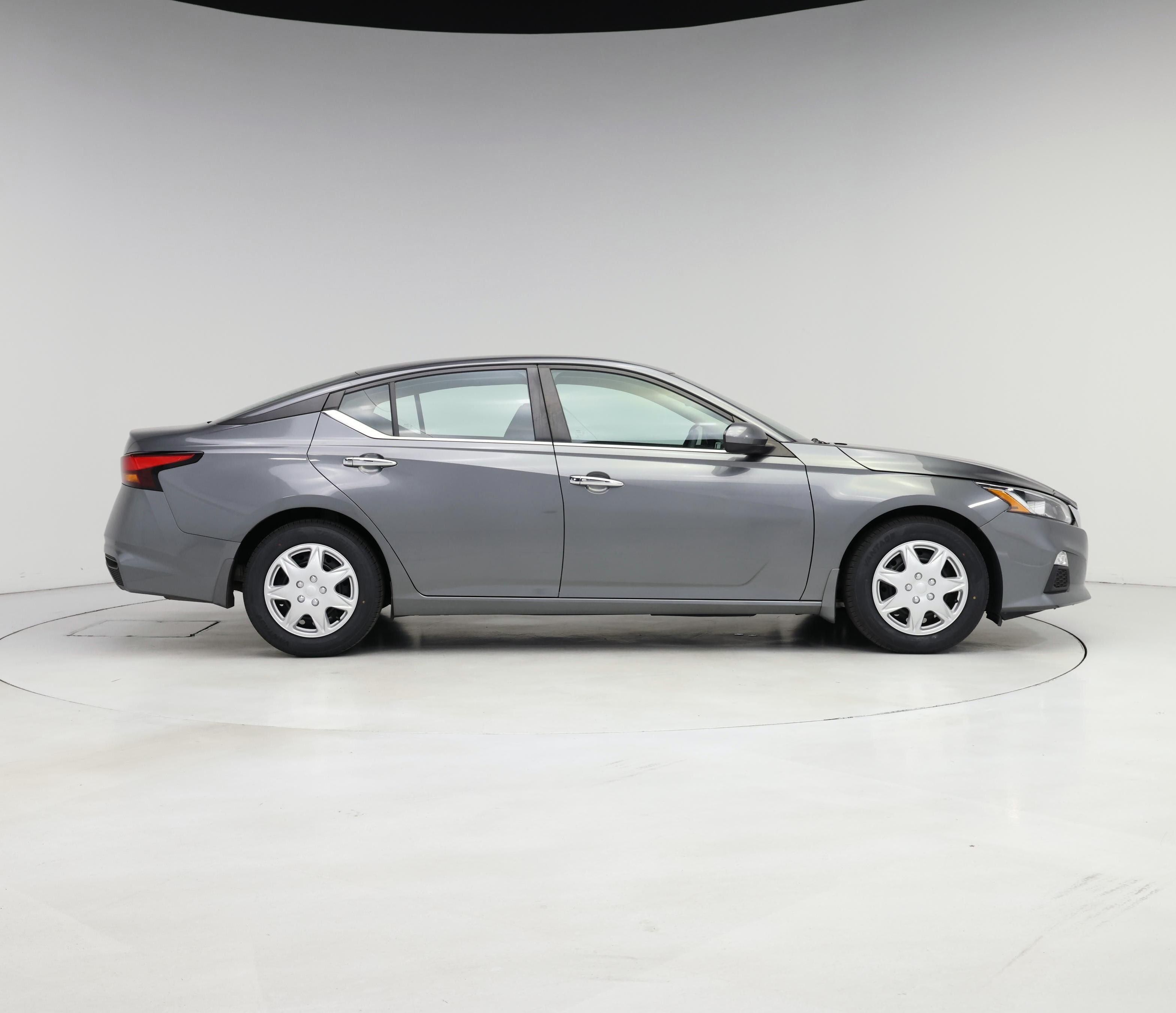 Thumbnail: 2021 Nissan Altima - 7