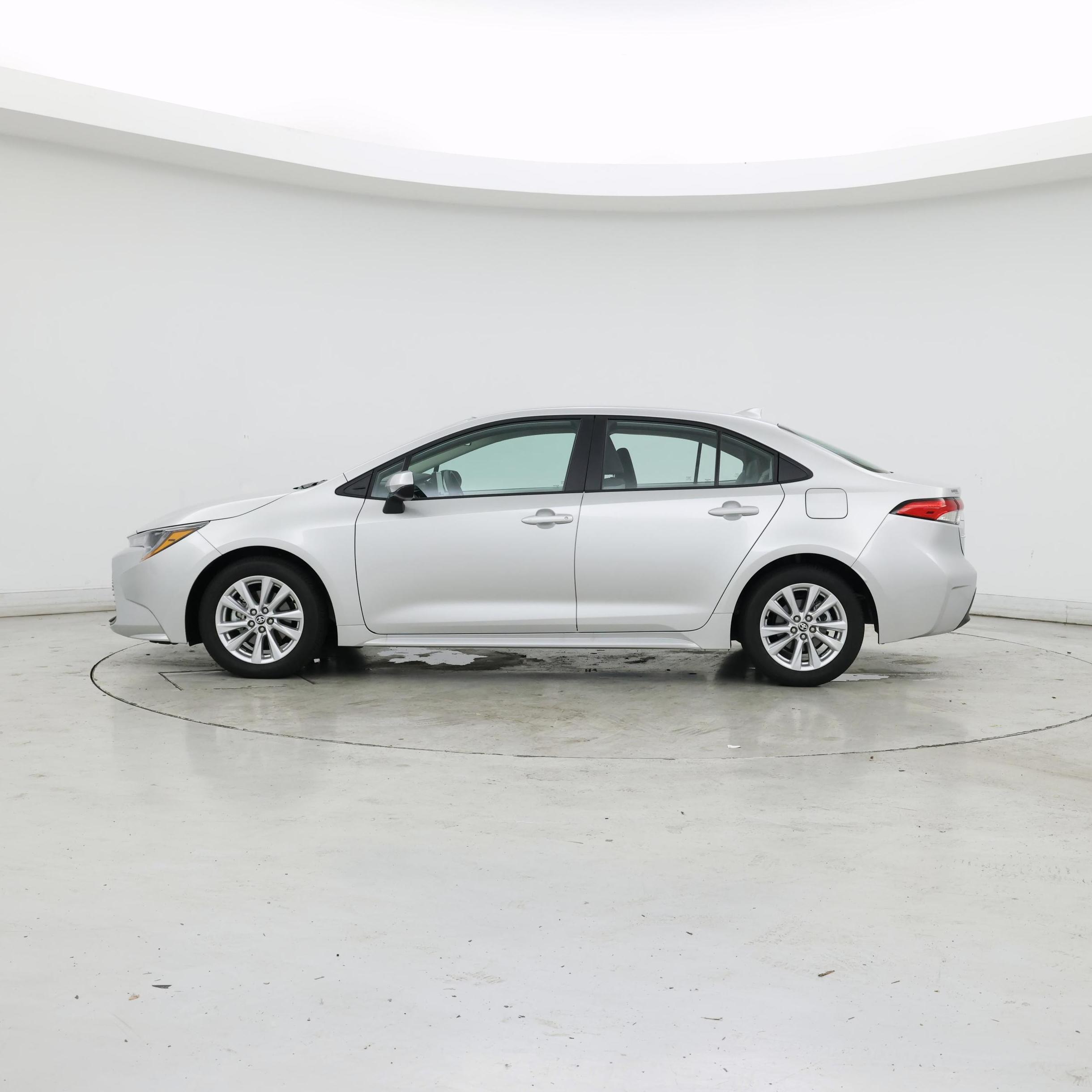 Thumbnail: 2025 Toyota Corolla - 3