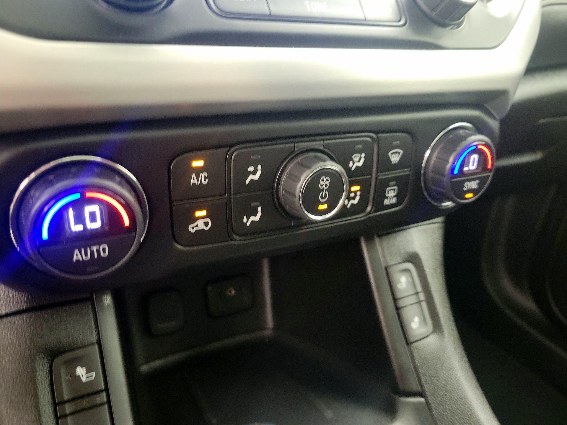 Thumbnail: 2019 GMC Acadia - 17