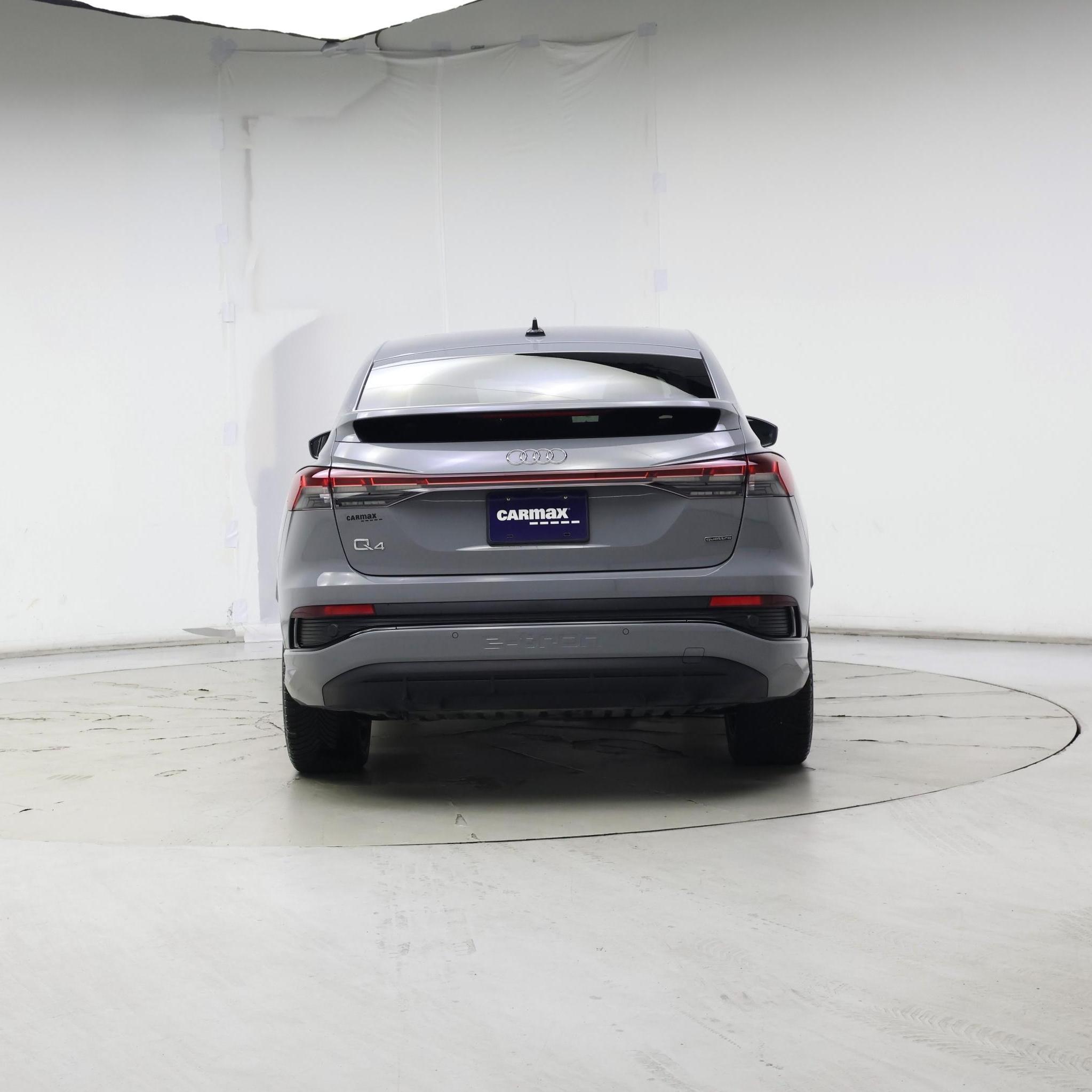Thumbnail: 2022 Audi Q4 e-tron - 6