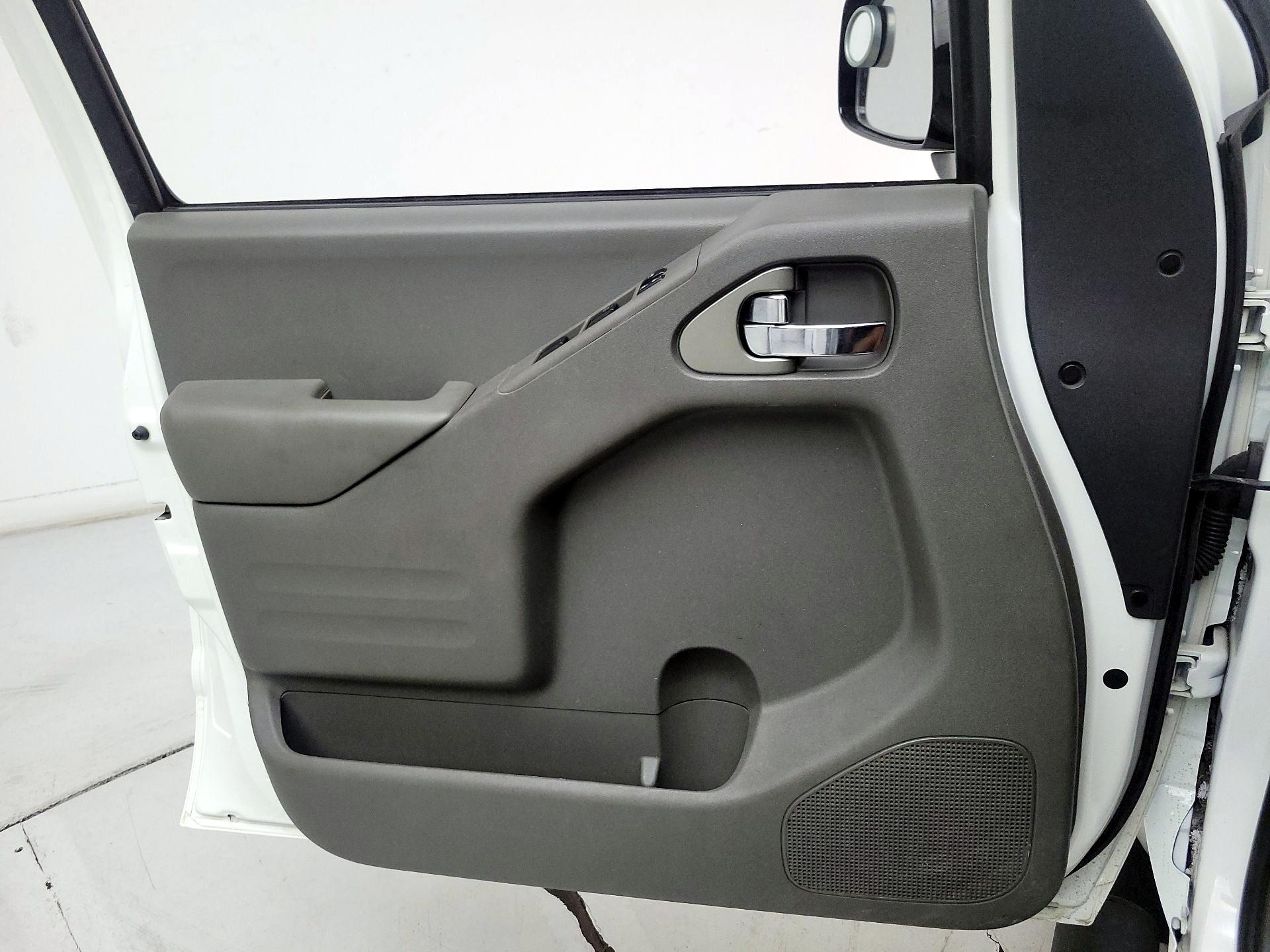 Thumbnail: 2019 Nissan Frontier - 12