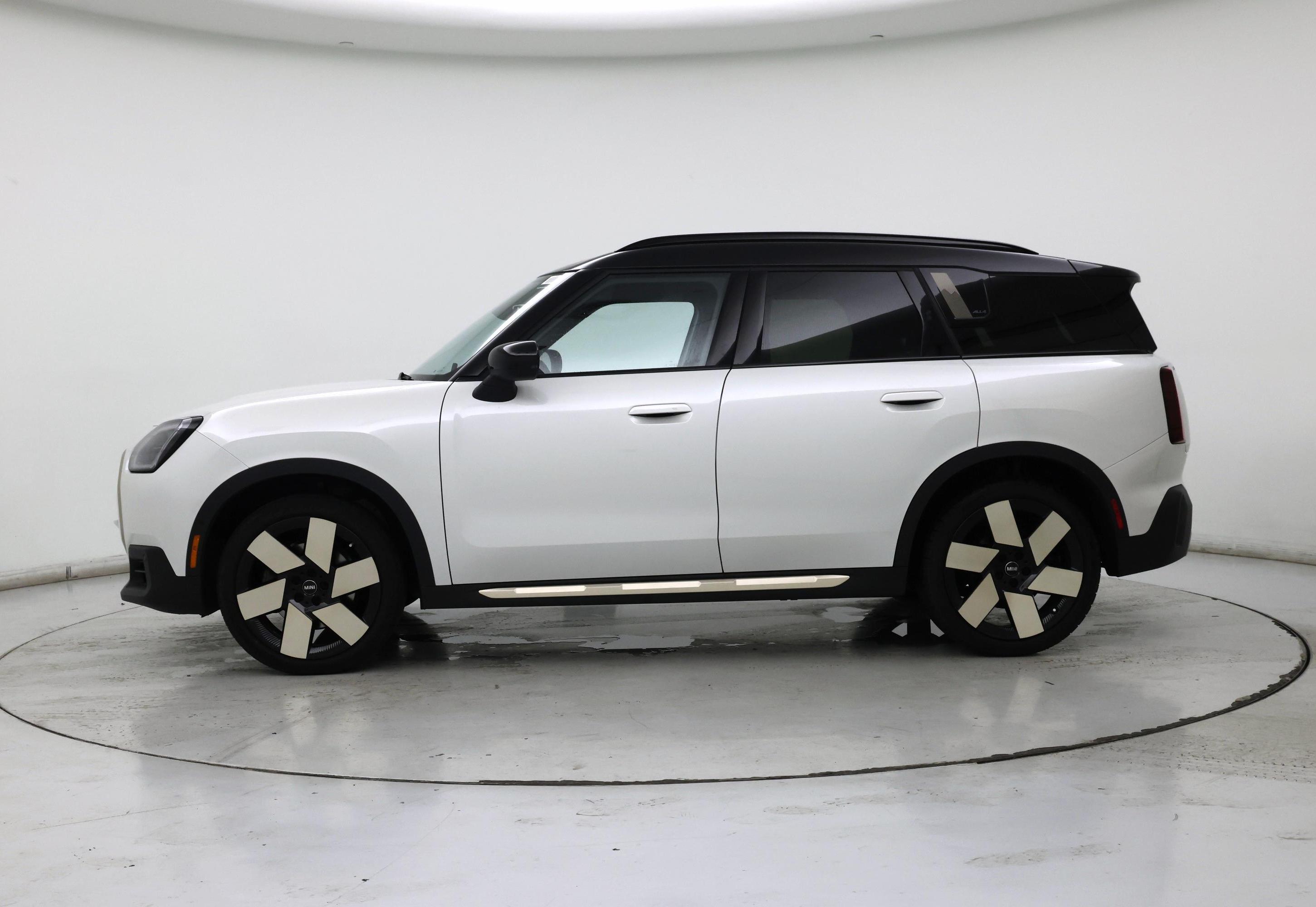 Thumbnail: 2025 MINI Cooper Countryman - 3
