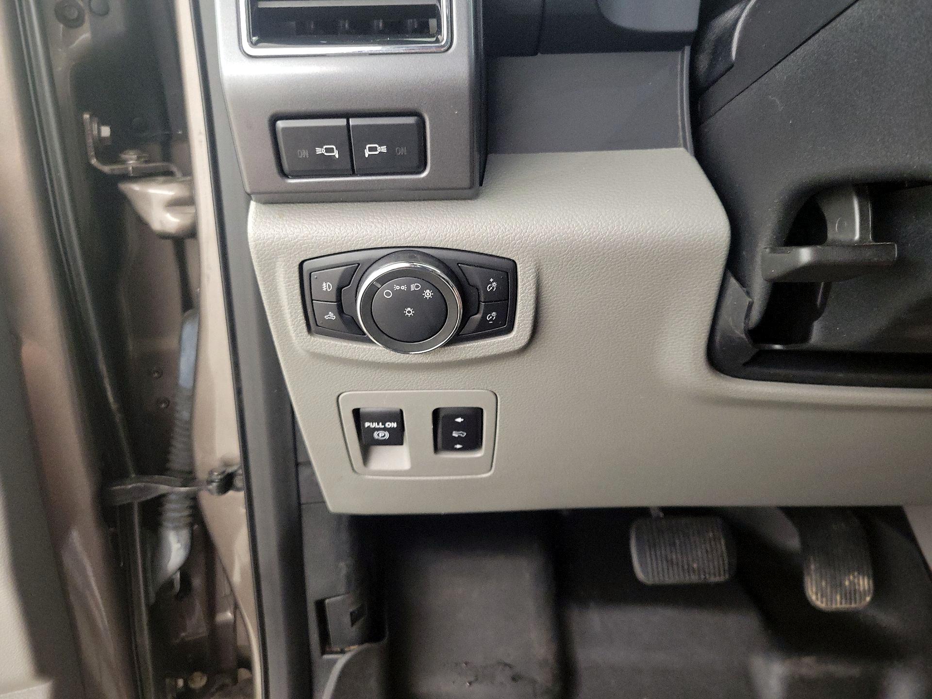 Thumbnail: 2018 Ford F-150 - 13