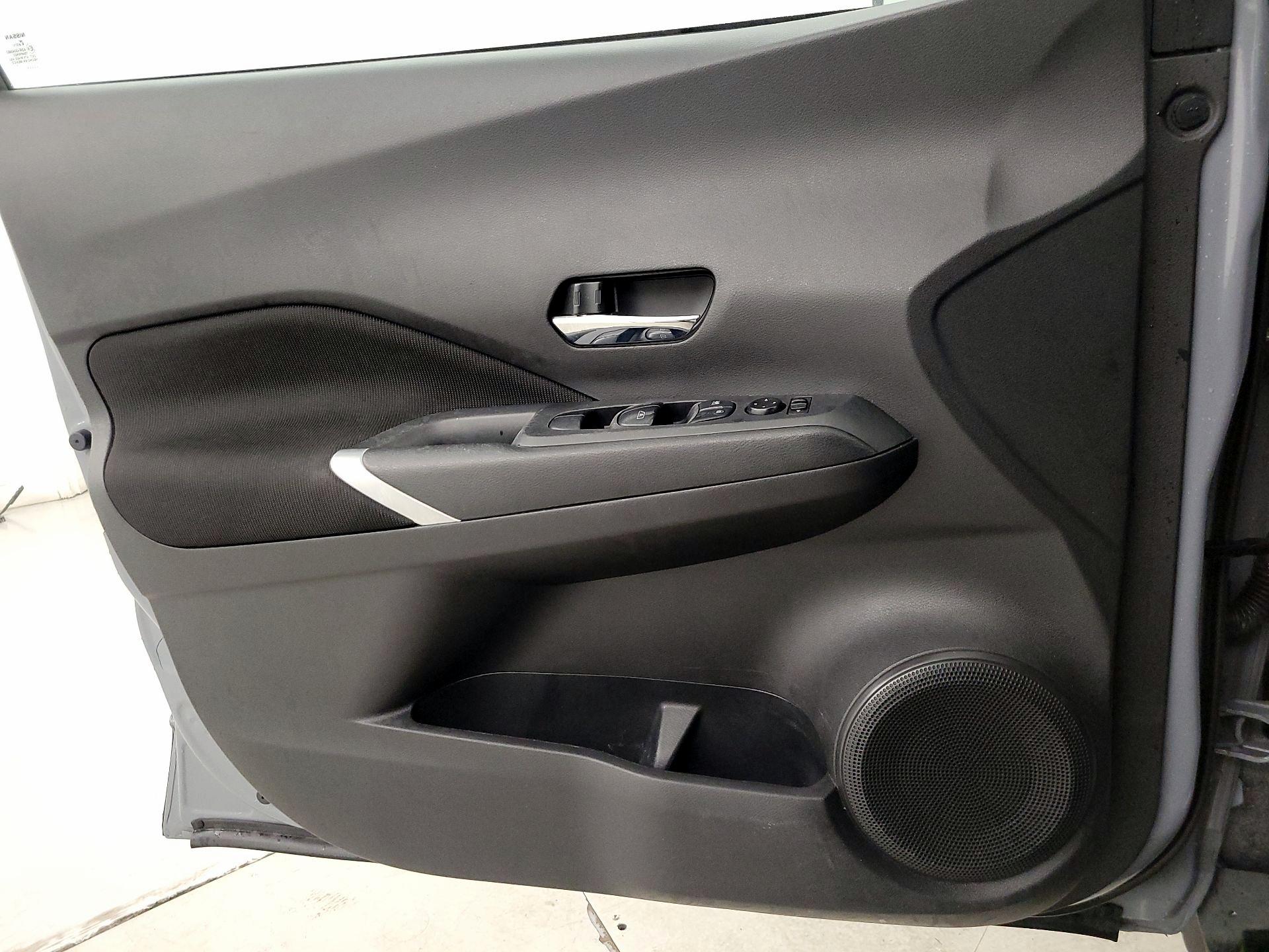 Thumbnail: 2023 Nissan Kicks - 12