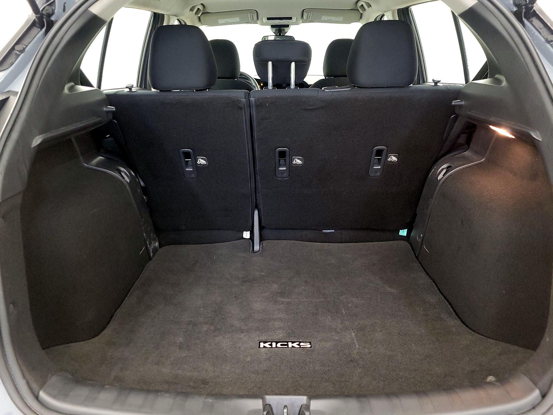 Thumbnail: 2023 Nissan Kicks - 19