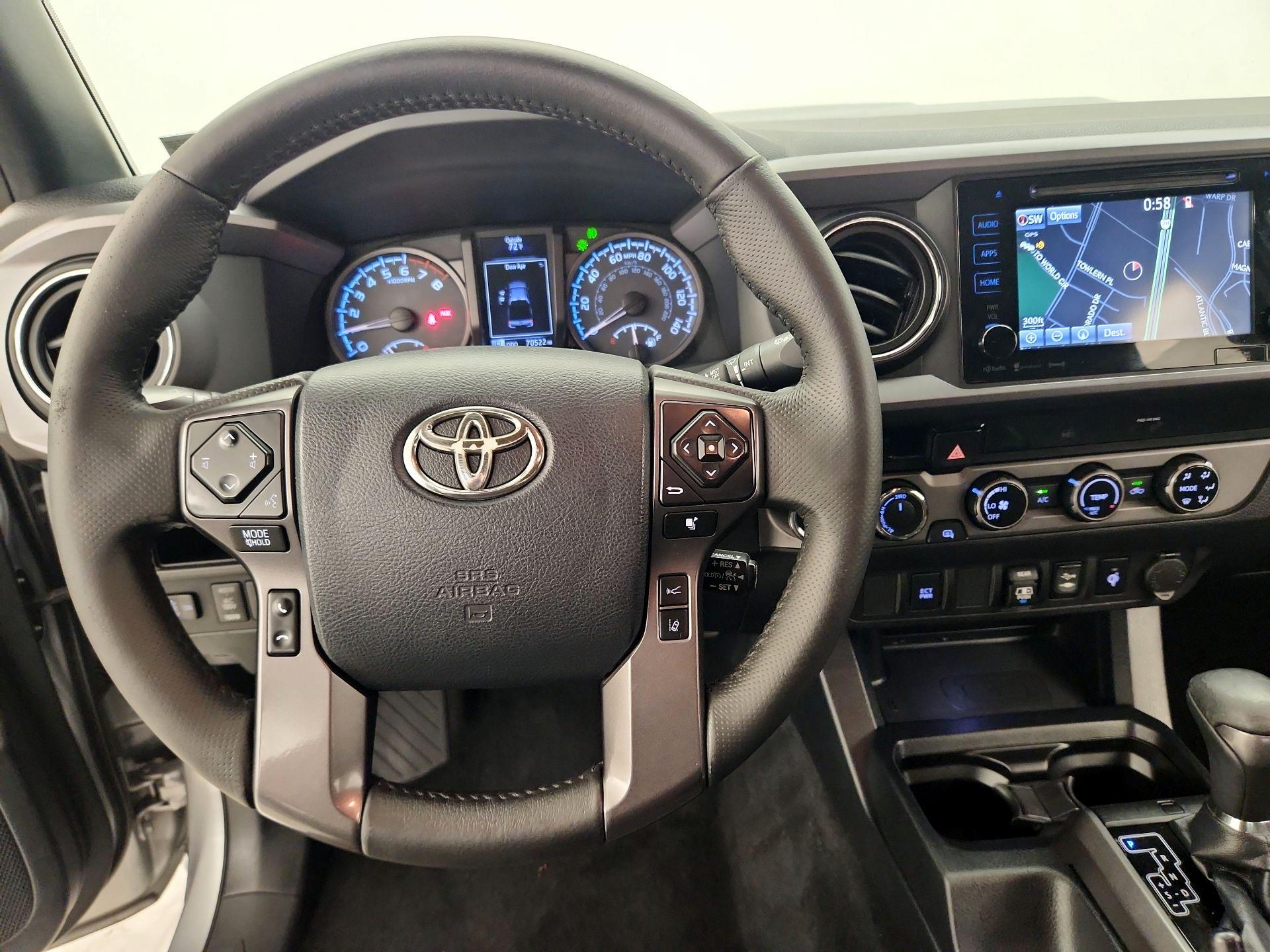 Thumbnail: 2018 Toyota Tacoma - 10