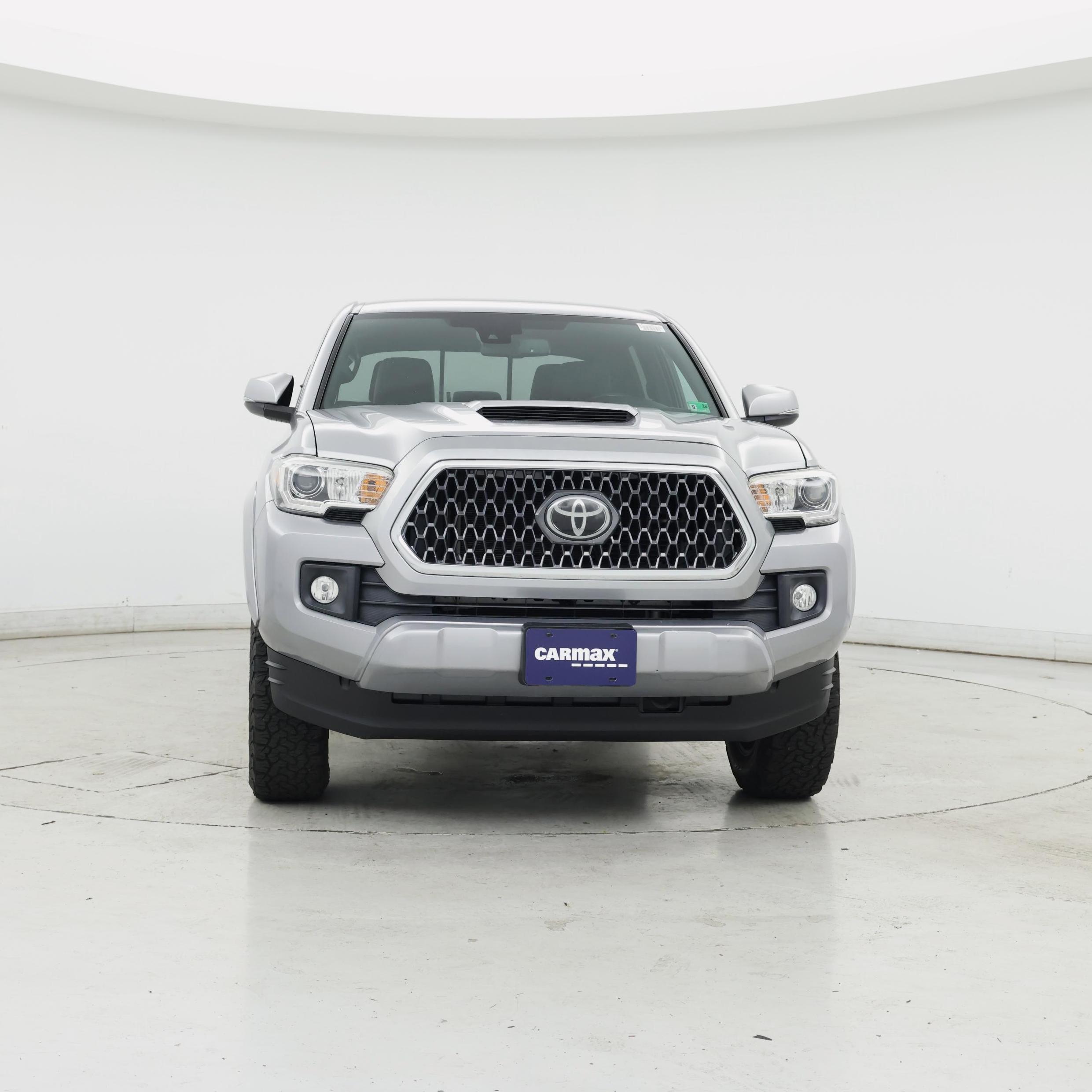 Thumbnail: 2018 Toyota Tacoma - 5