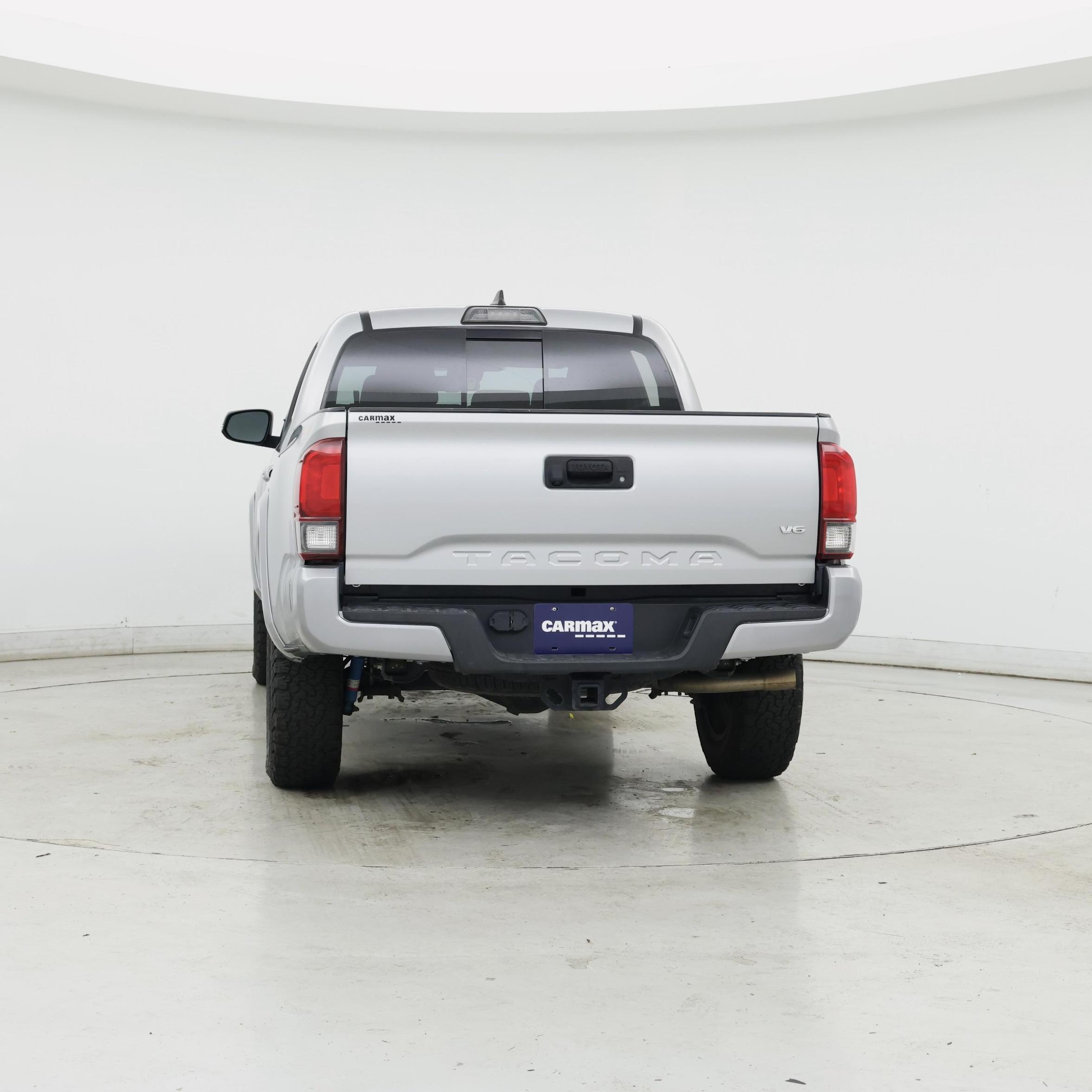 Thumbnail: 2018 Toyota Tacoma - 6