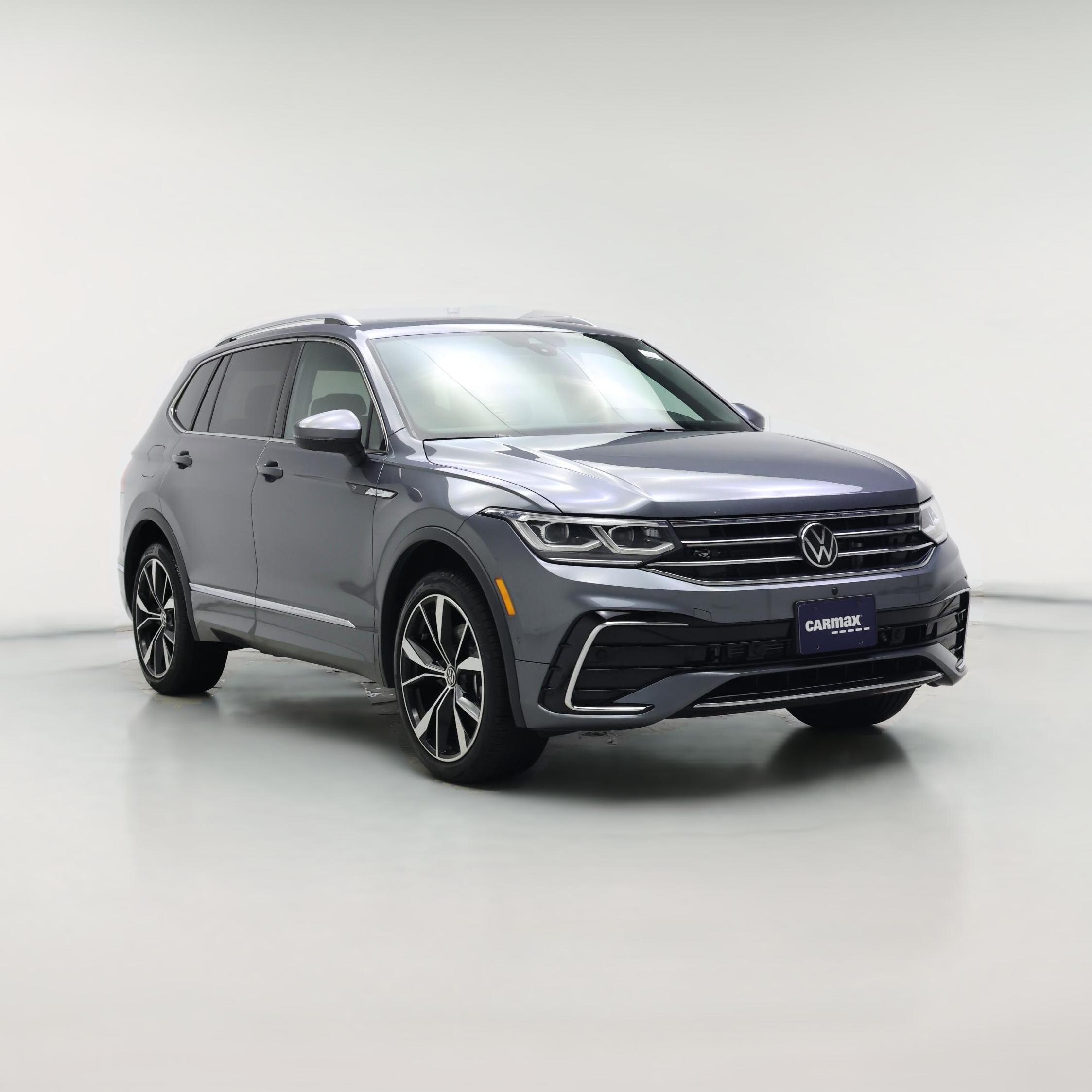 Thumbnail: 2022 Volkswagen Tiguan - 1