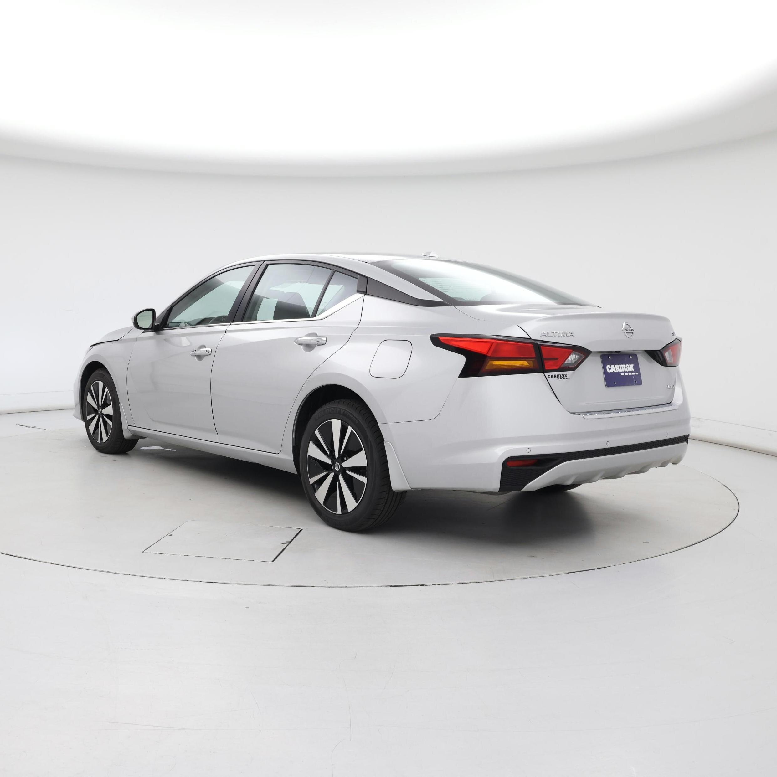 Thumbnail: 2022 Nissan Altima - 2