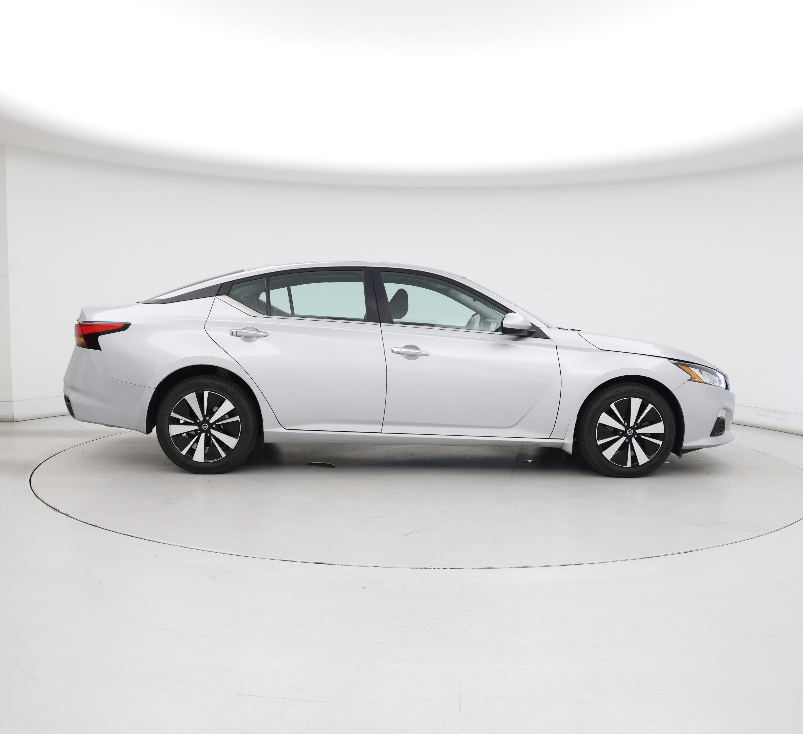 Thumbnail: 2022 Nissan Altima - 7