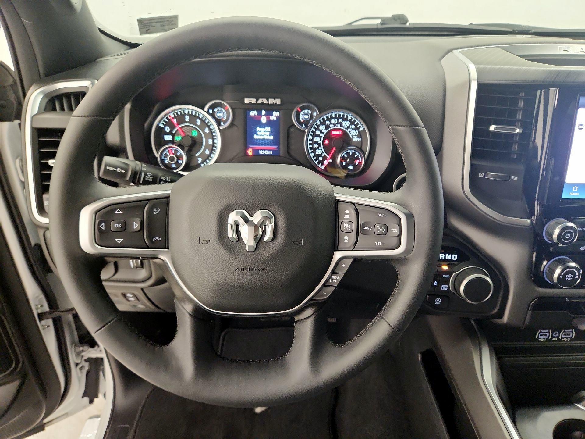 Thumbnail: 2025 RAM 1500 - 10