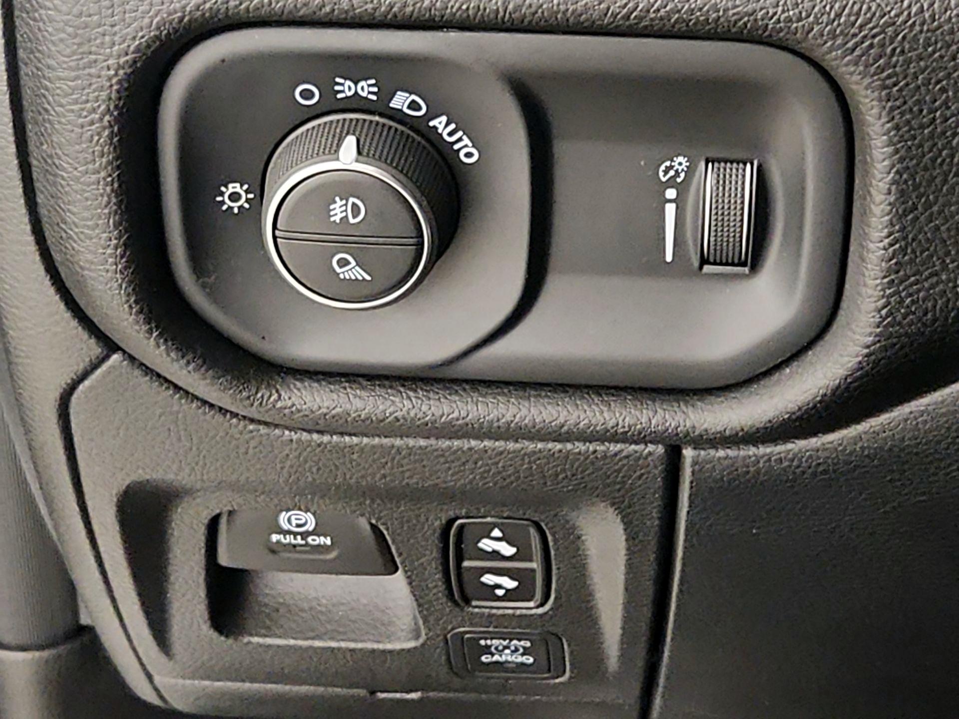 Thumbnail: 2025 RAM 1500 - 13