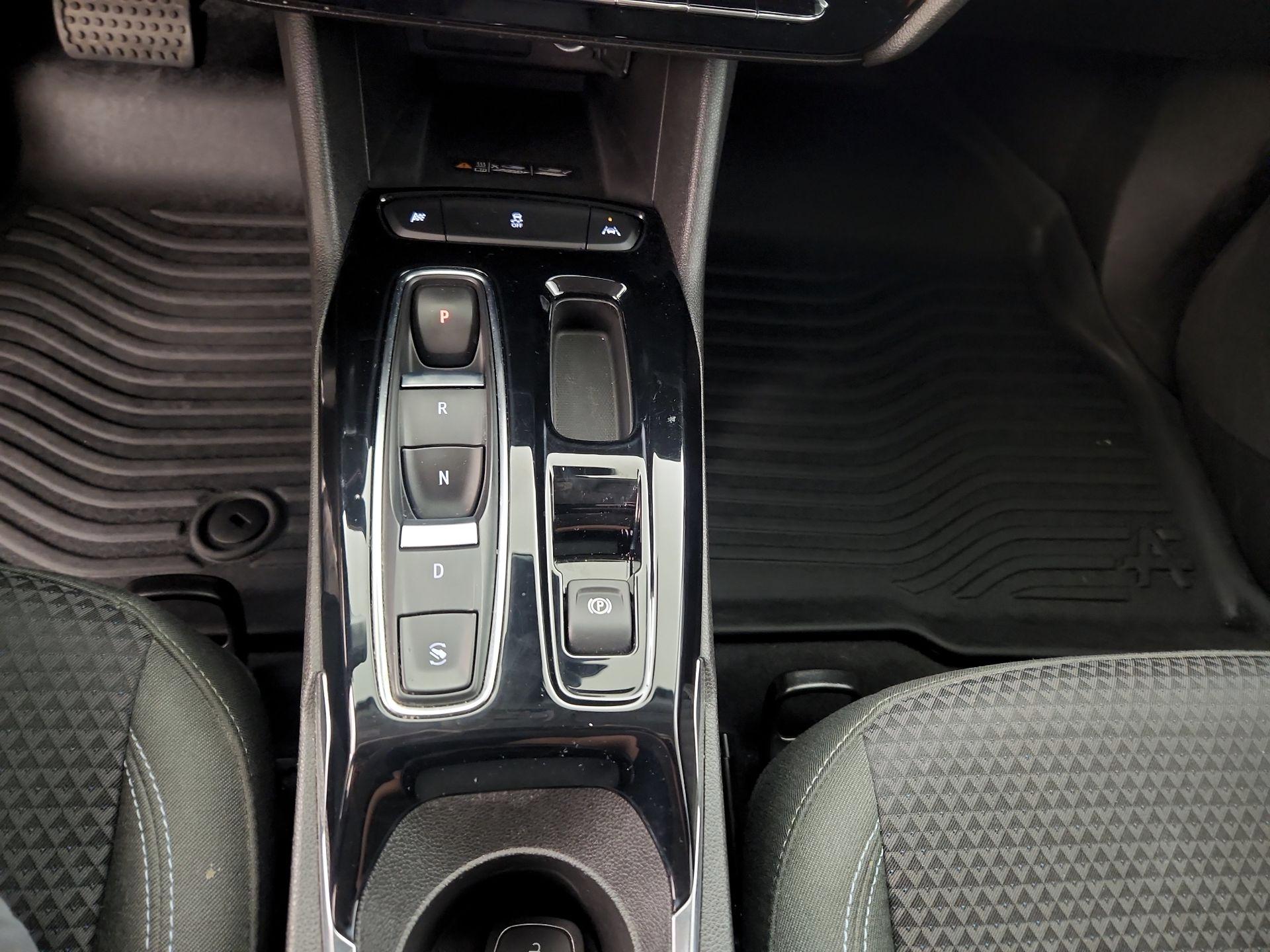 Thumbnail: 2023 Chevrolet Bolt EUV - 17