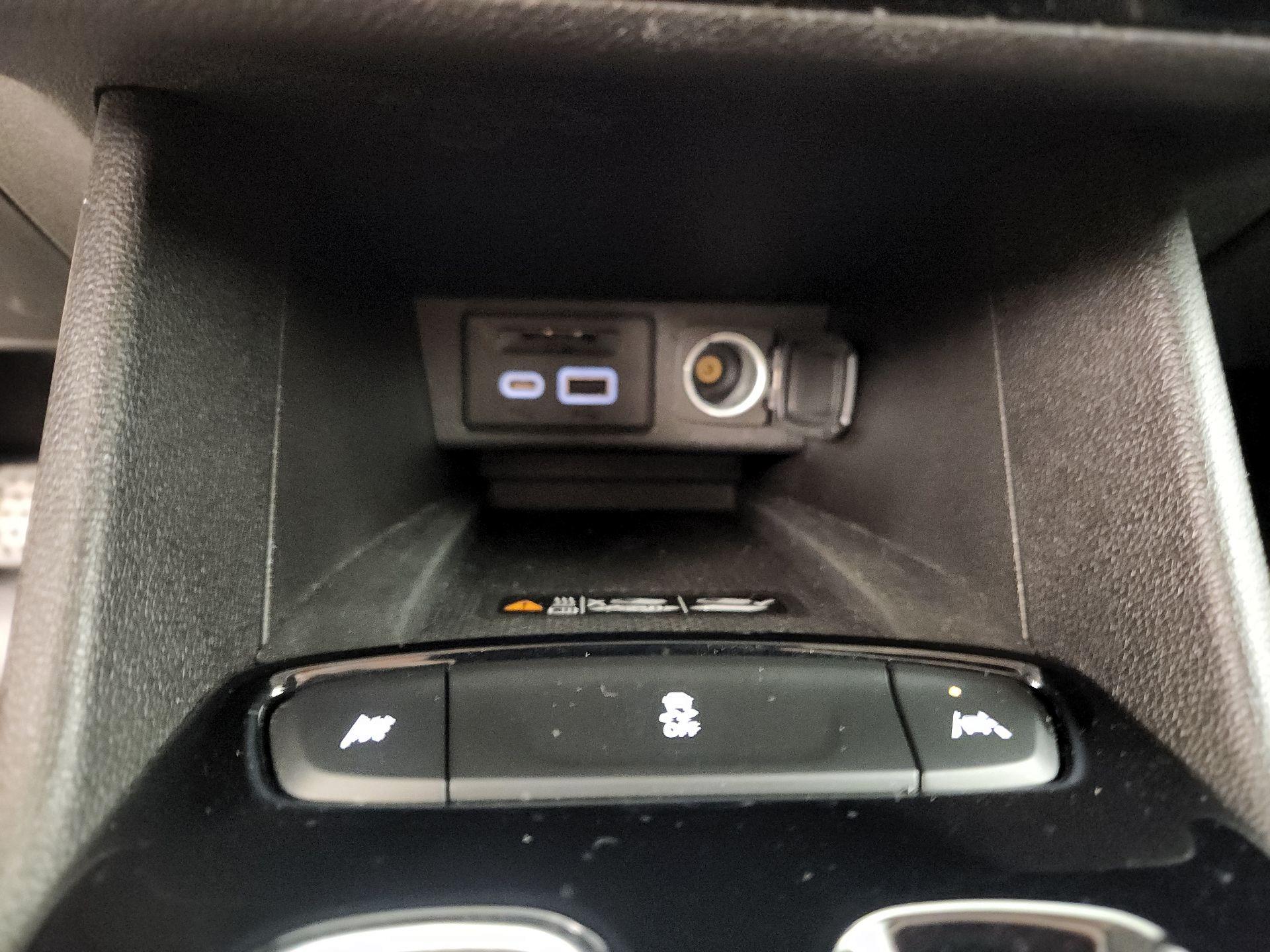 Thumbnail: 2023 Chevrolet Bolt EUV - 18