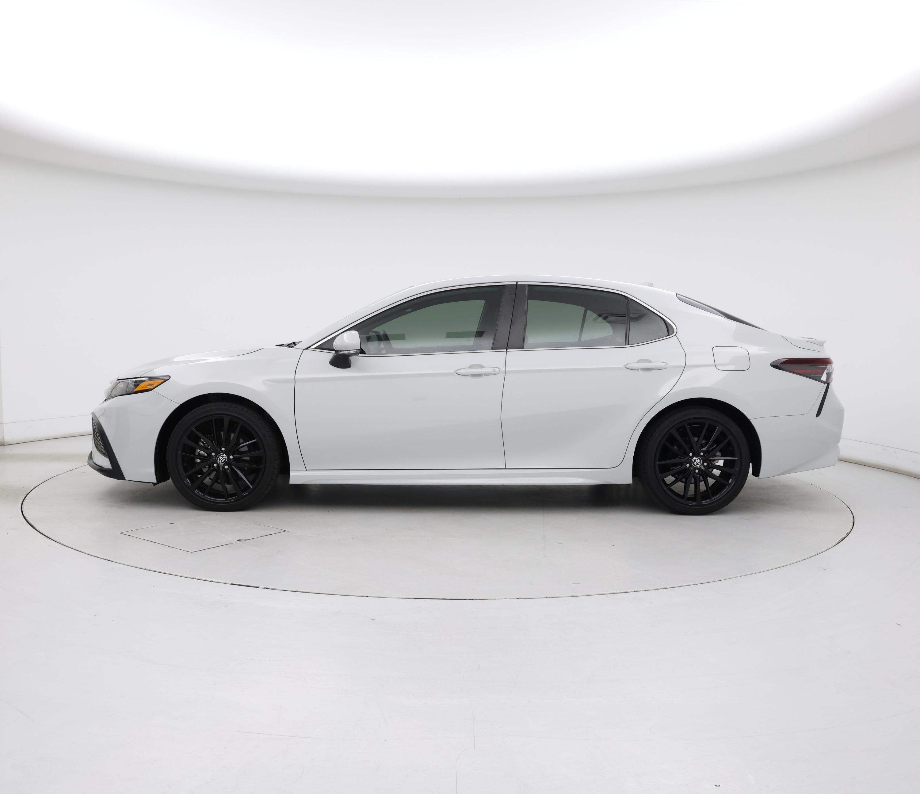 Thumbnail: 2023 Toyota Camry - 3
