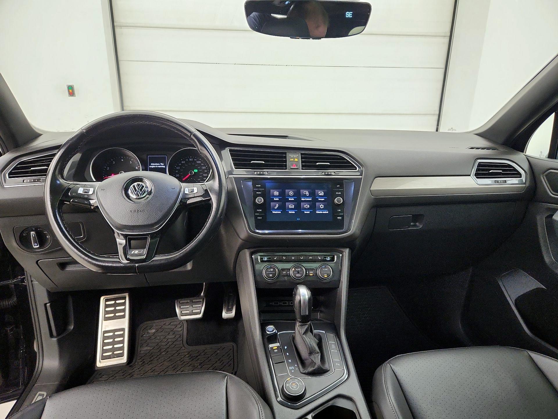 Thumbnail: 2020 Volkswagen Tiguan - 9