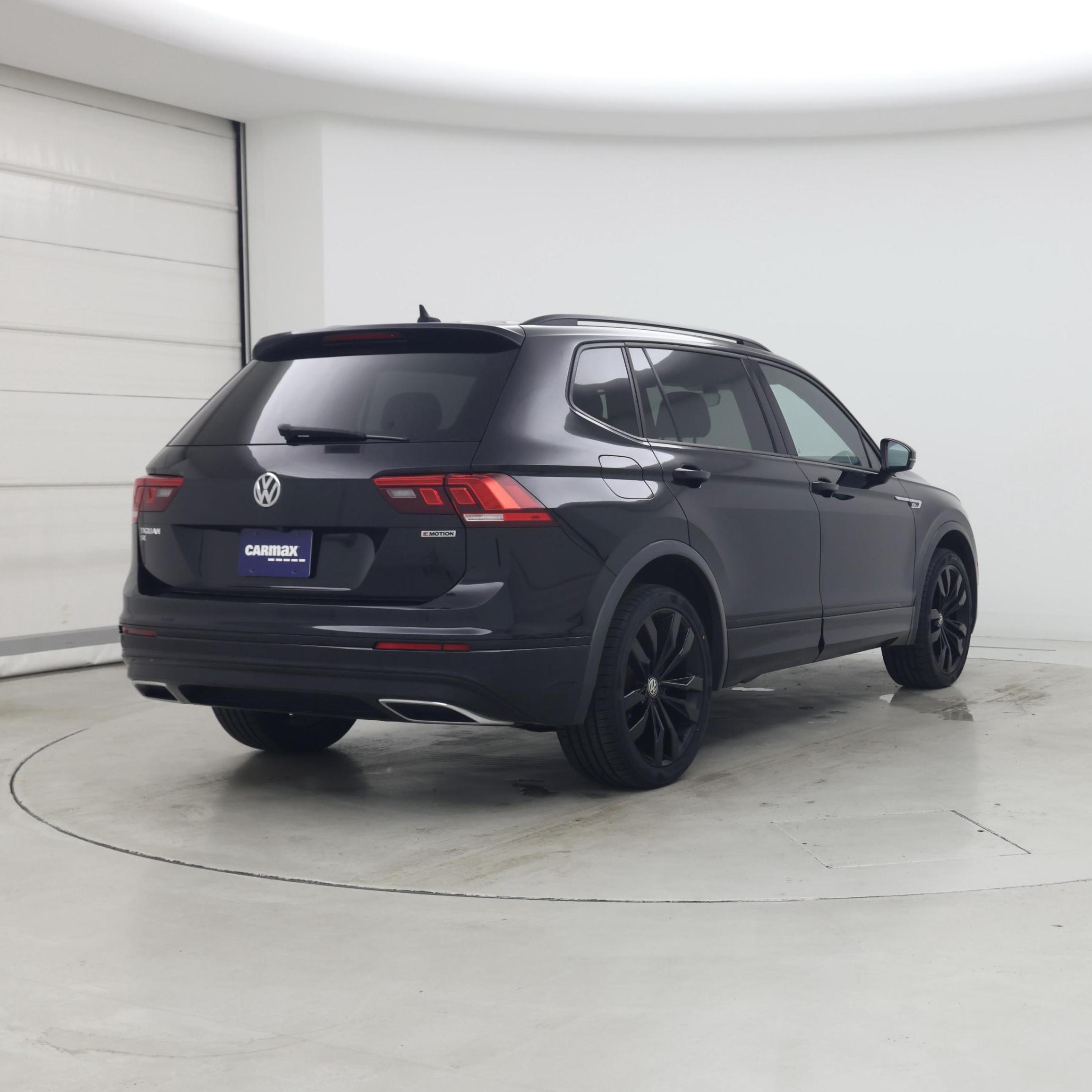 Thumbnail: 2020 Volkswagen Tiguan - 8