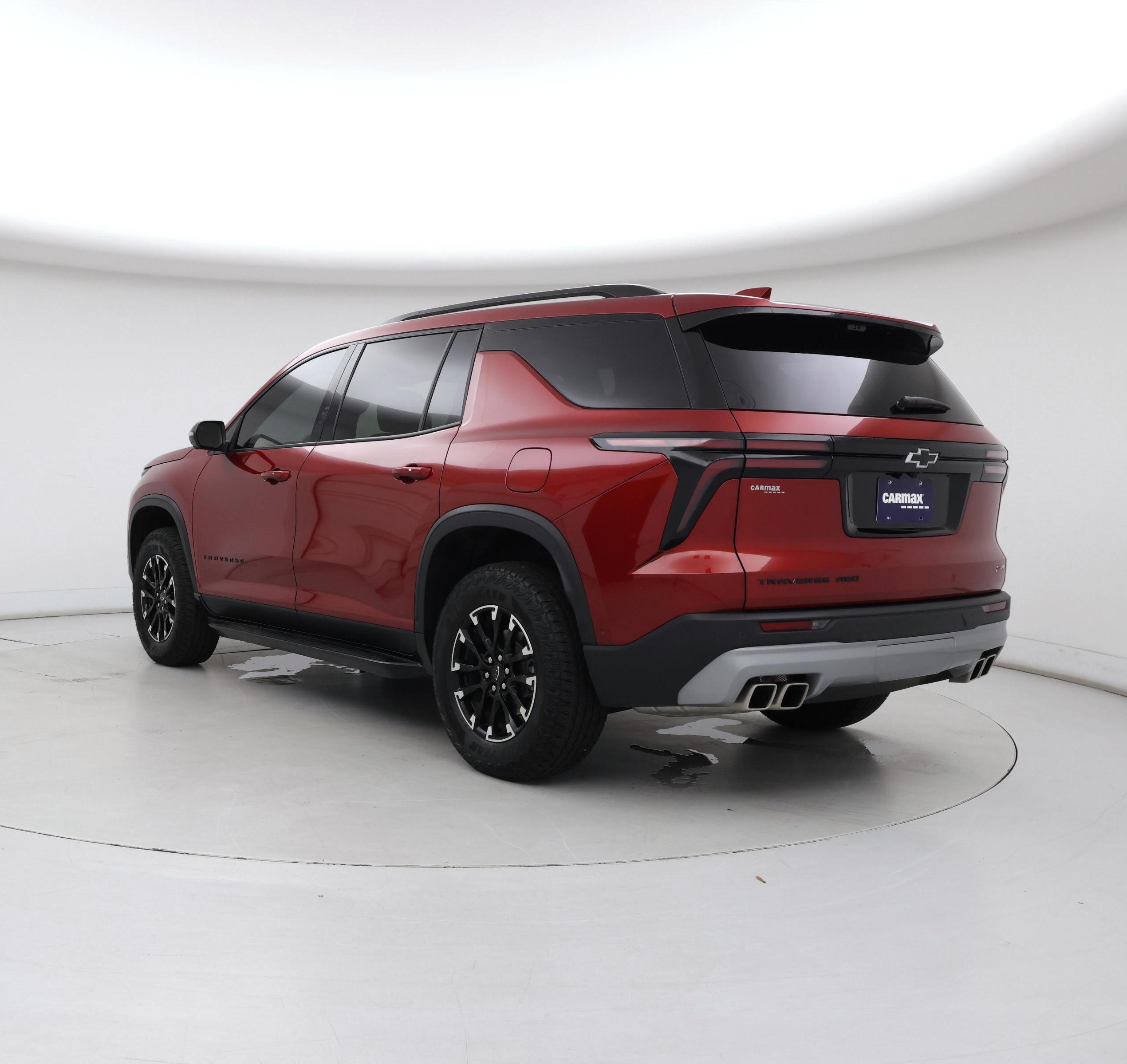 Thumbnail: 2024 Chevrolet Traverse - 2