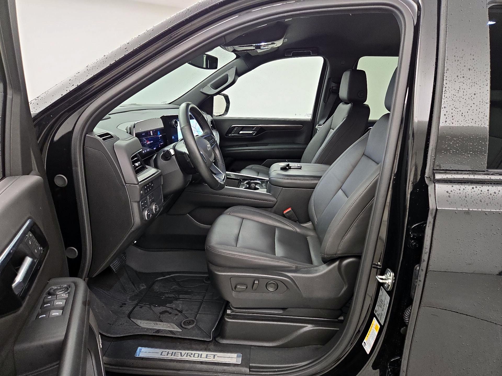 Thumbnail: 2025 Chevrolet Tahoe - 11