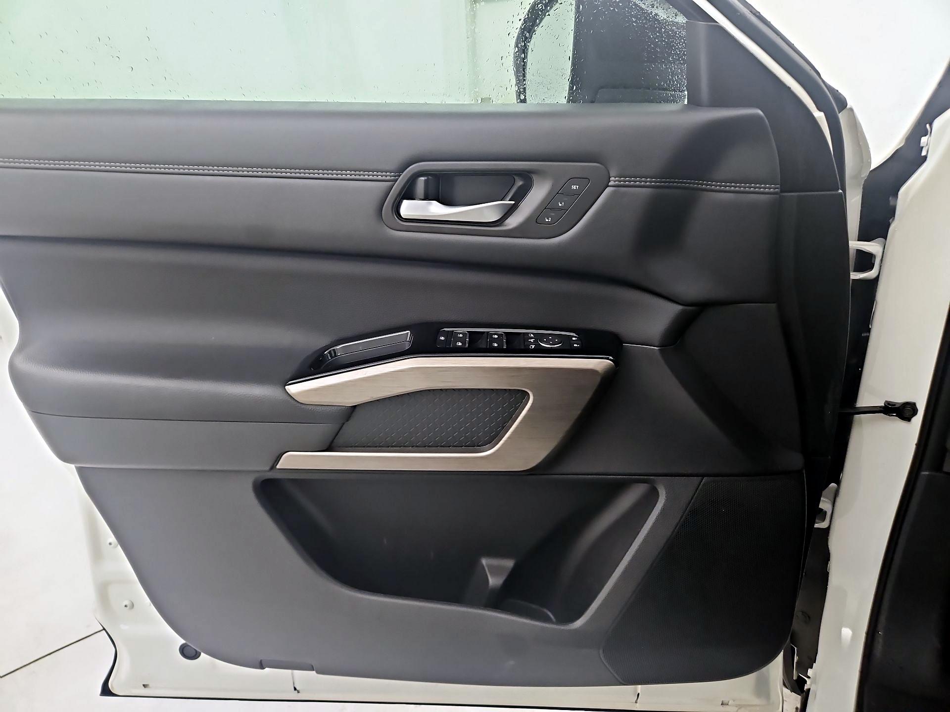 Thumbnail: 2024 Nissan Pathfinder - 12