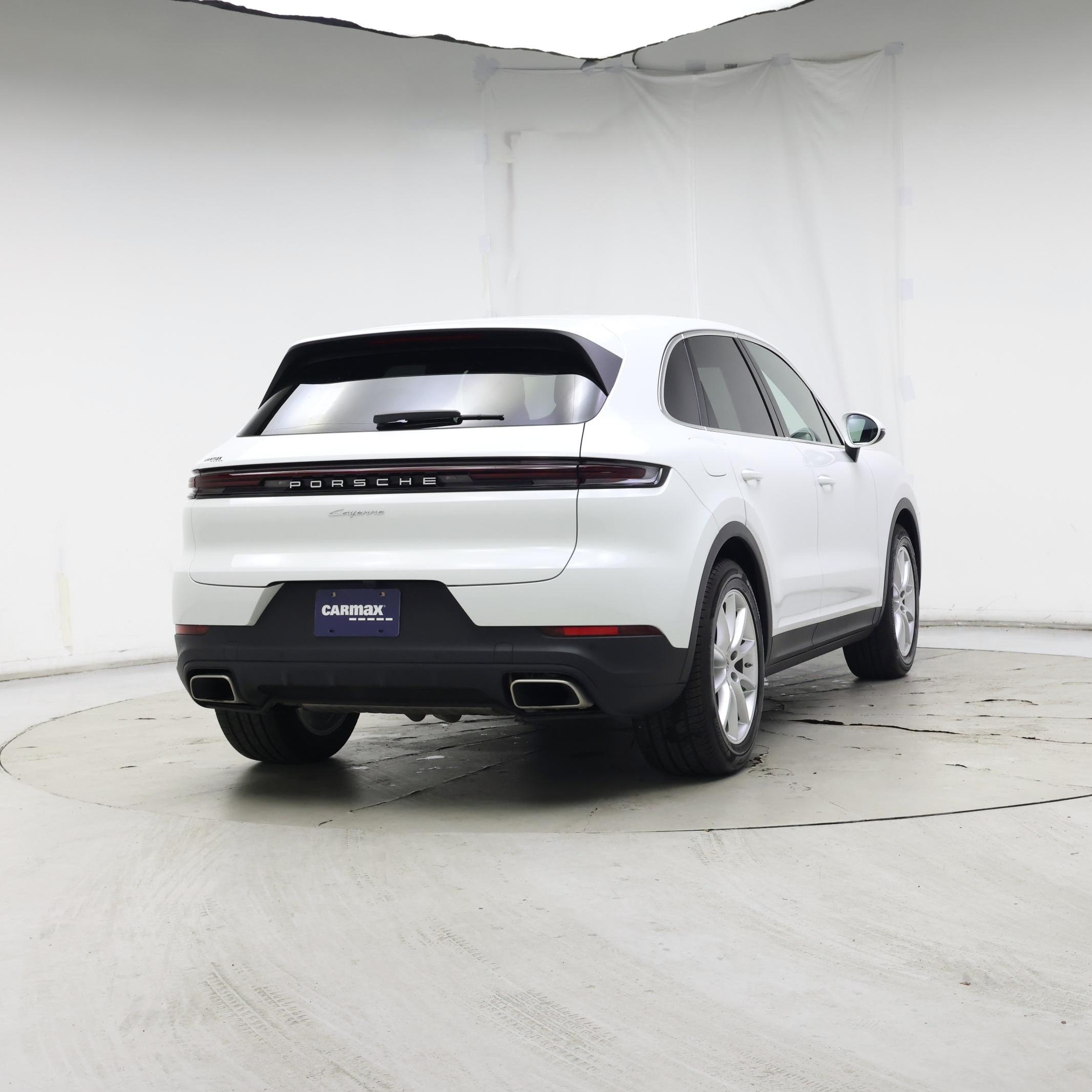 Thumbnail: 2024 Porsche Cayenne - 8