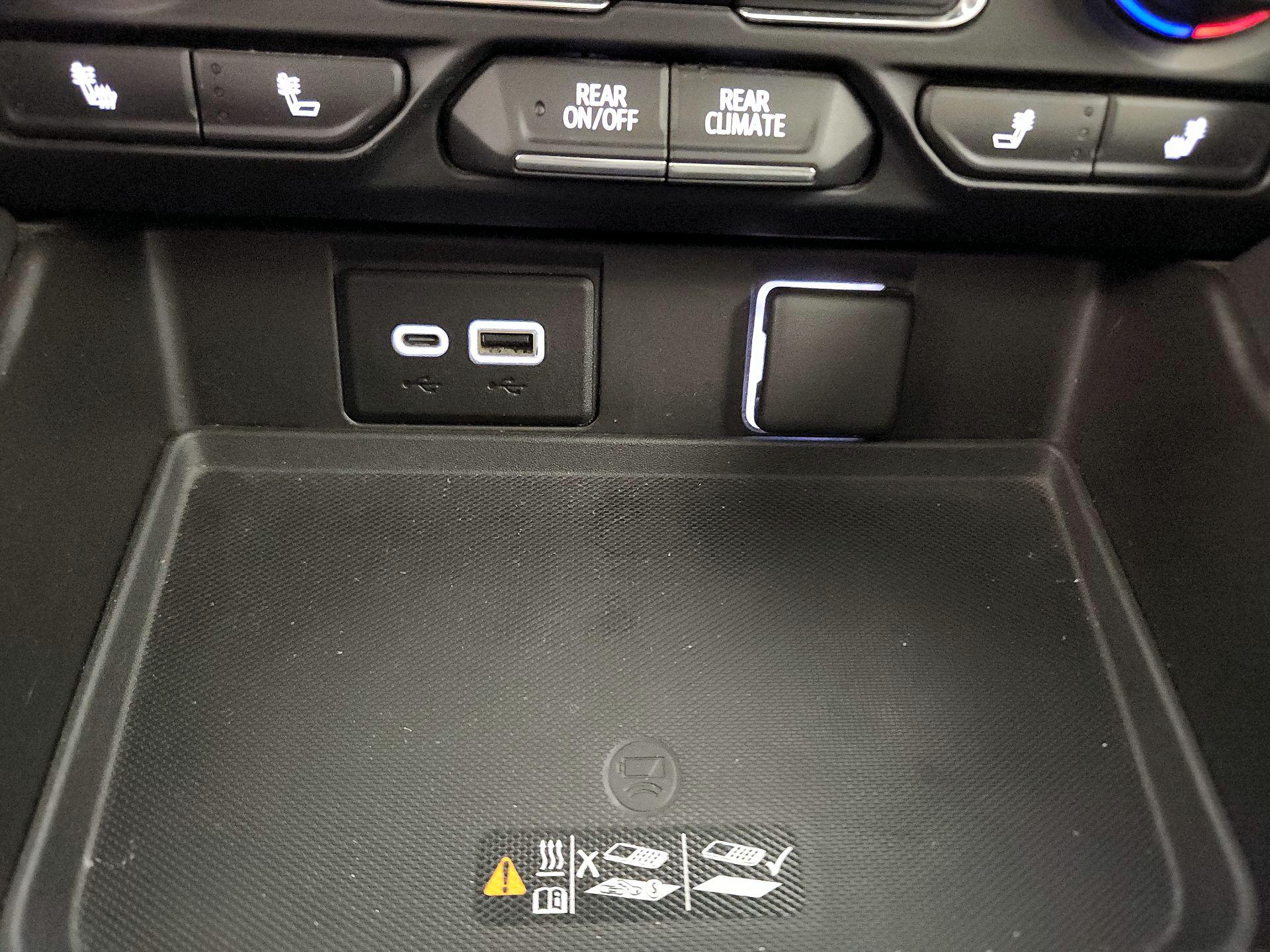 Thumbnail: 2021 Chevrolet Suburban - 19