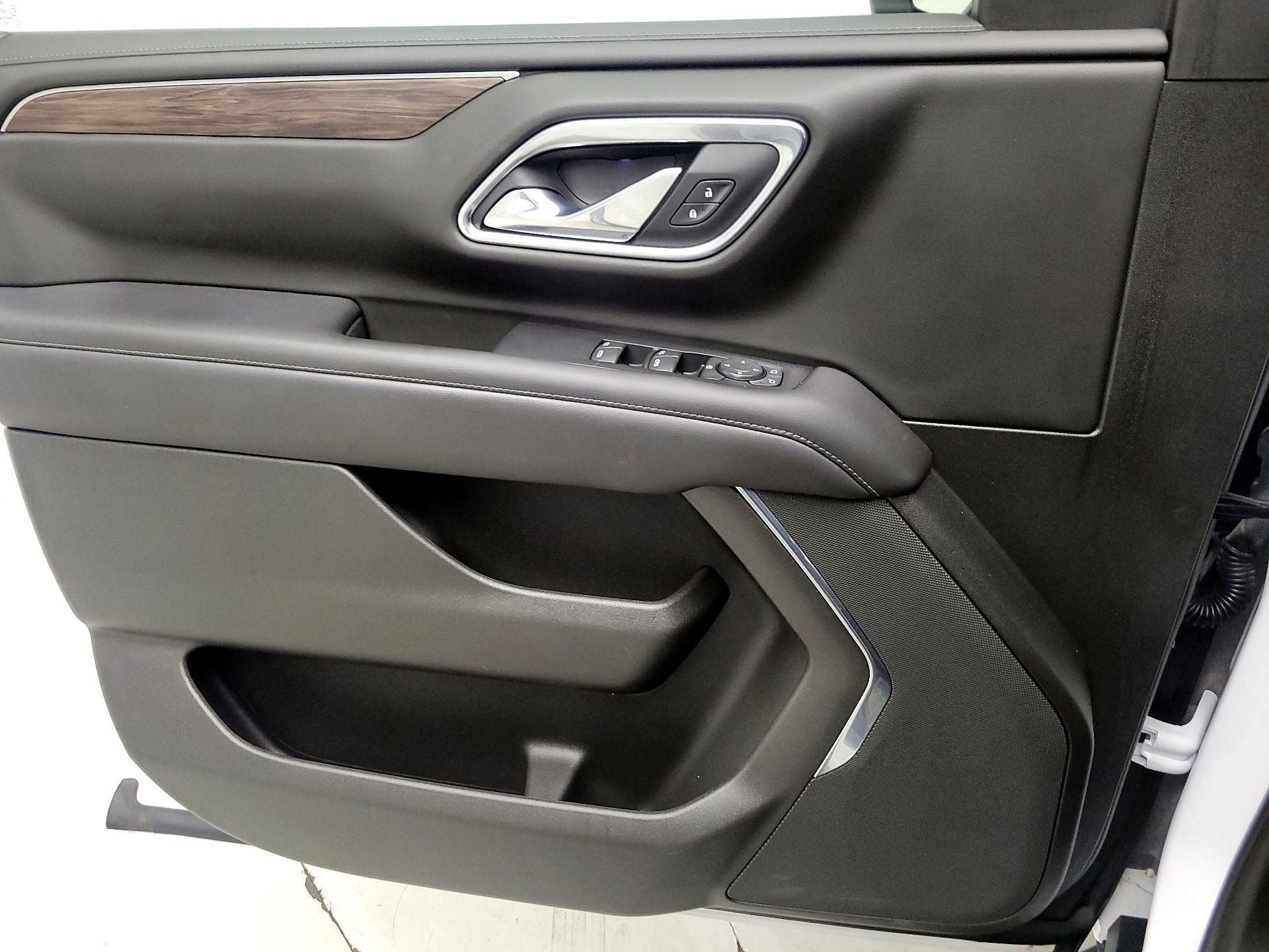 Thumbnail: 2021 Chevrolet Tahoe - 12
