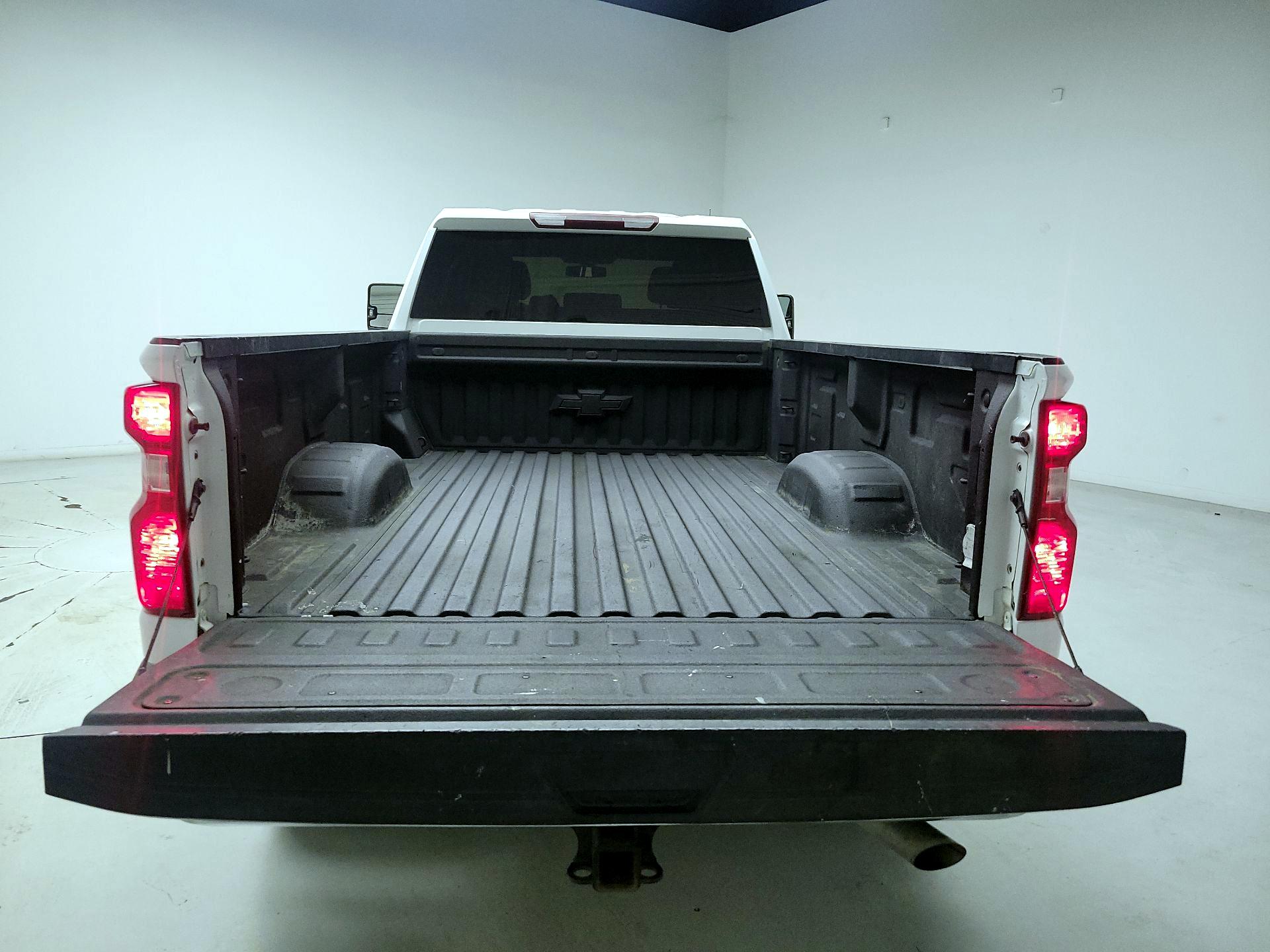 Thumbnail: 2020 Chevrolet Silverado 2500 - 18