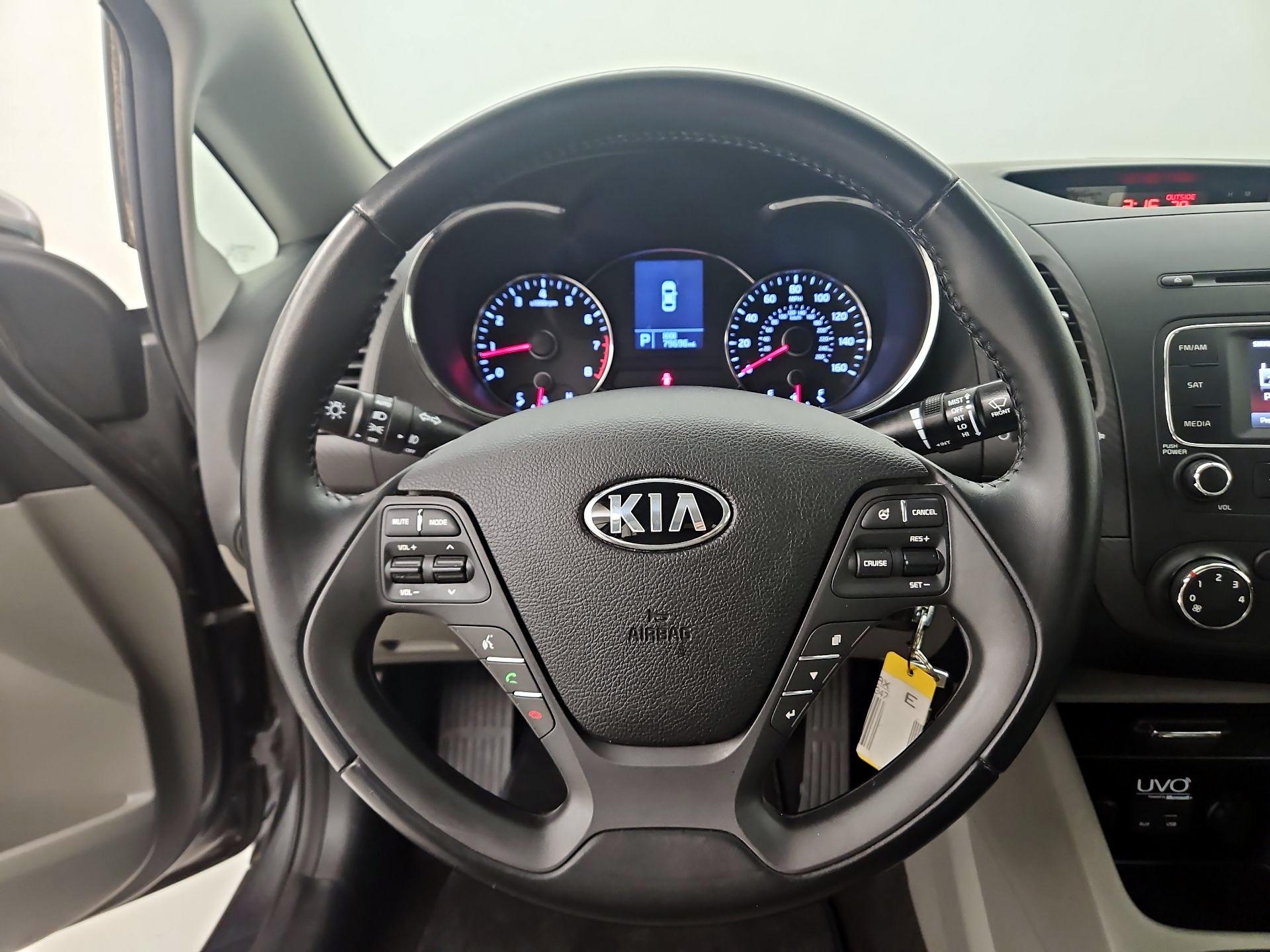 Thumbnail: 2015 Kia Forte - 10