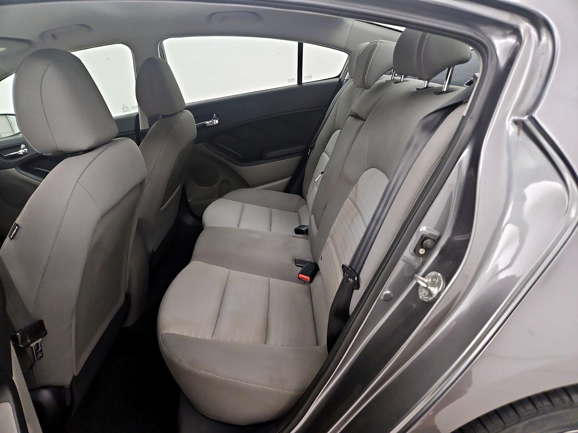 Thumbnail: 2015 Kia Forte - 19