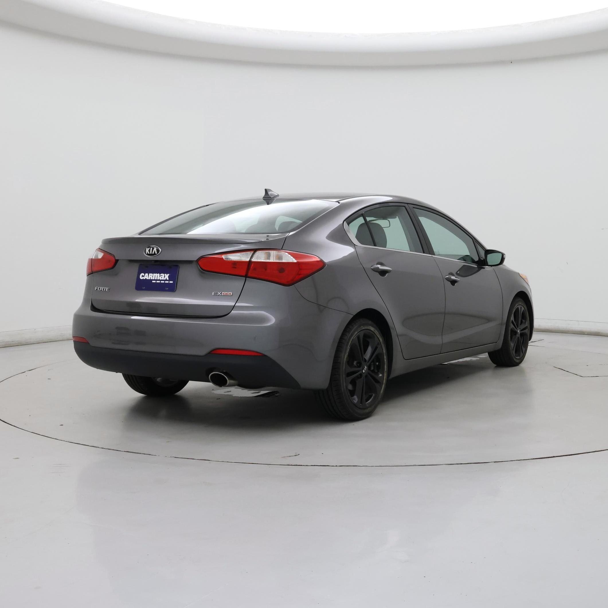 Thumbnail: 2015 Kia Forte - 8